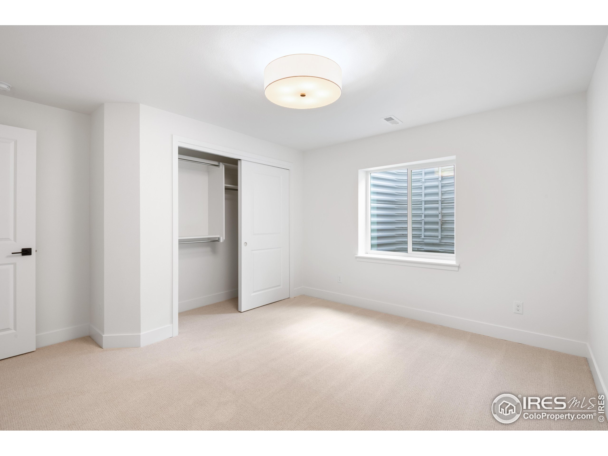 20 Snowcap Dr