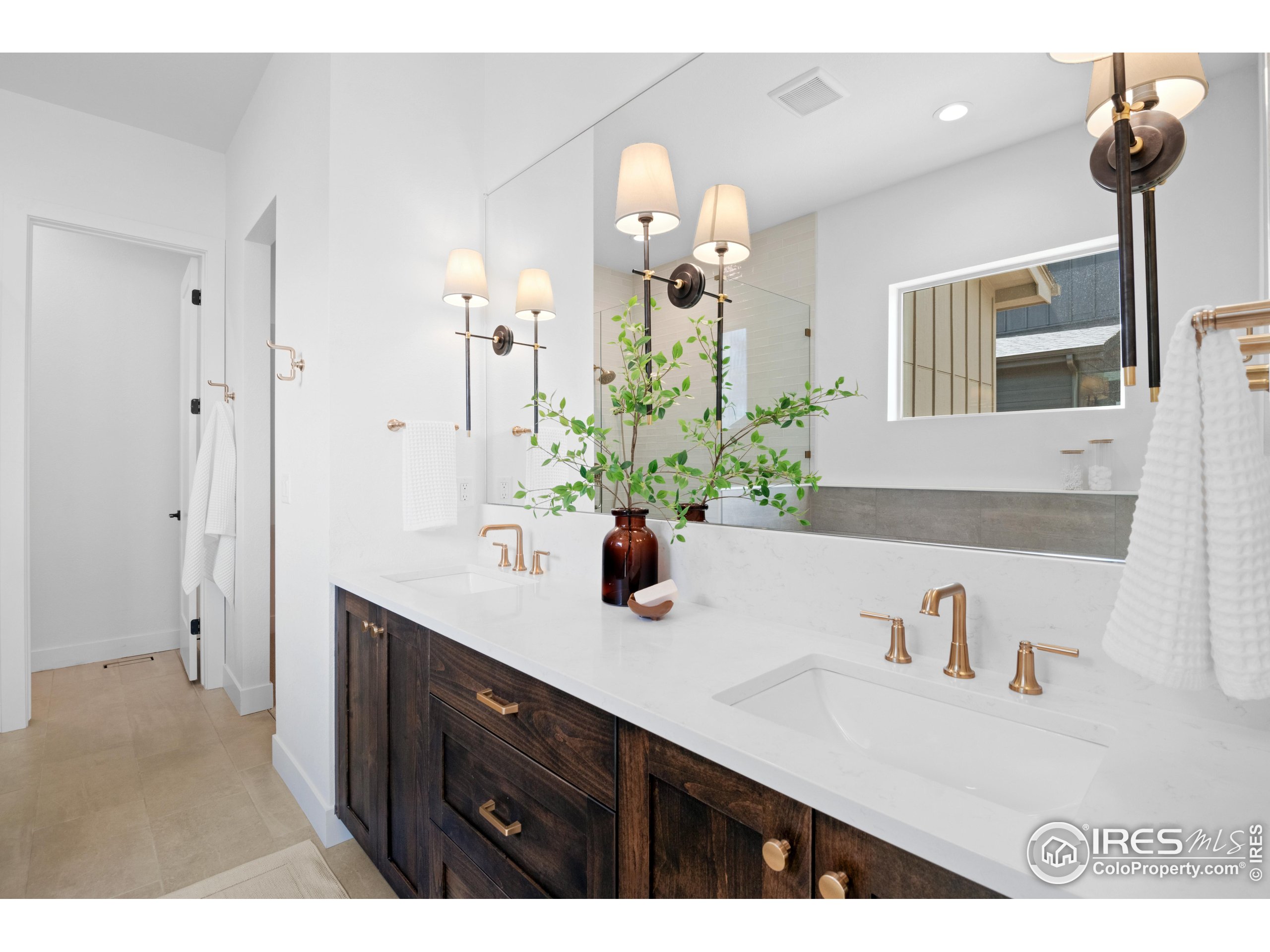 20 Snowcap Dr
