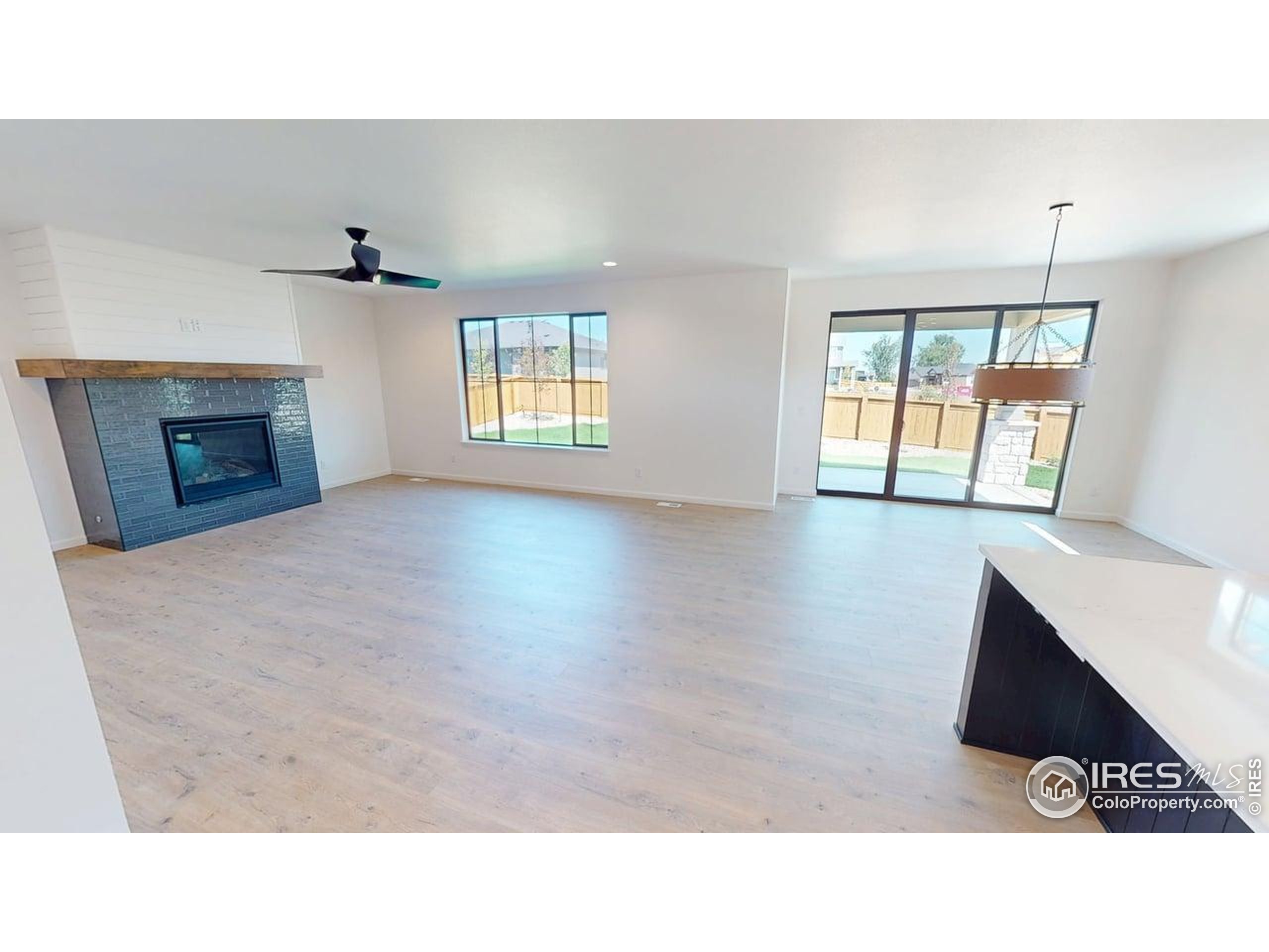 743 Little Leaf Dr