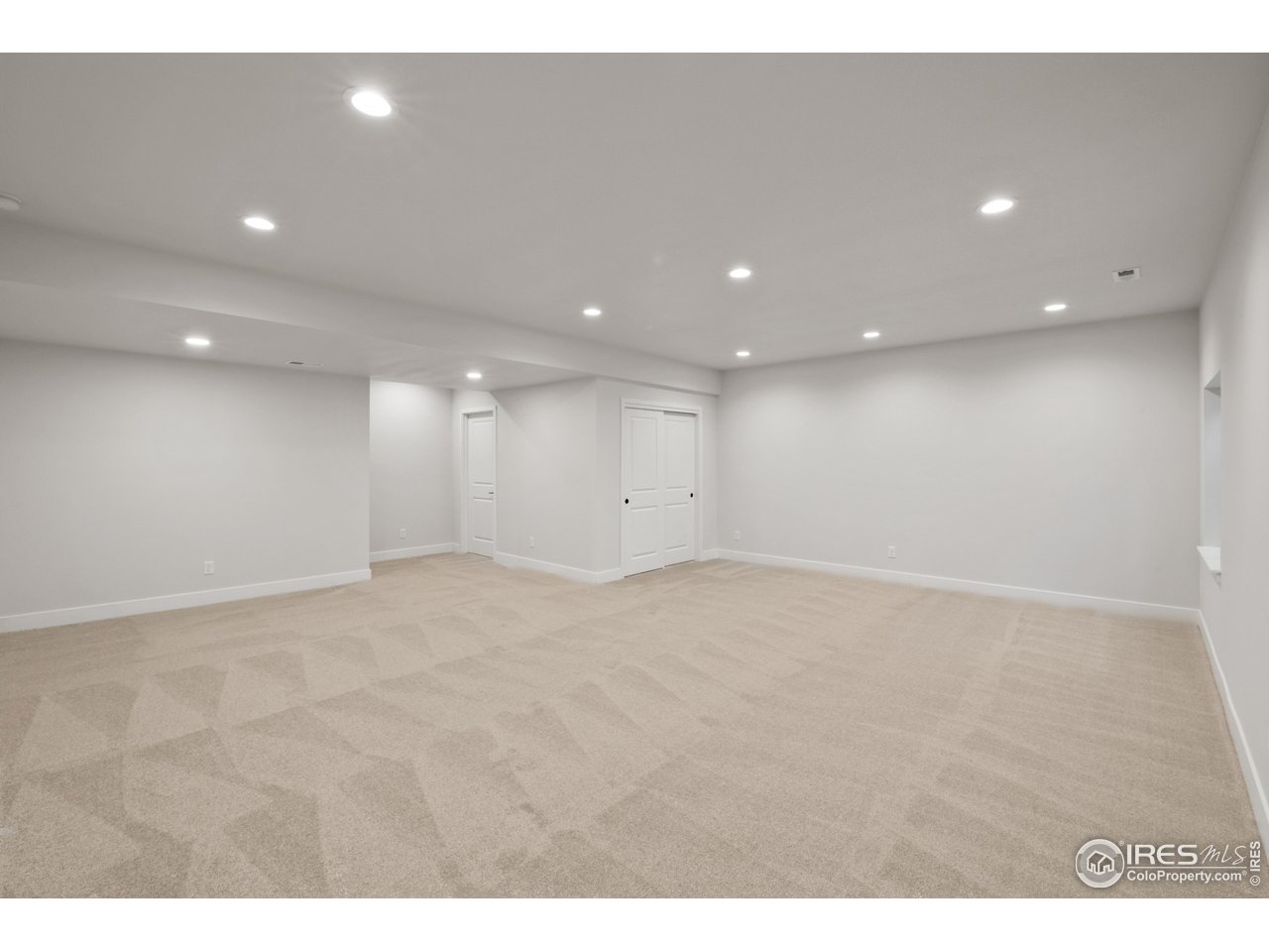 648 Greenspire Dr V-6