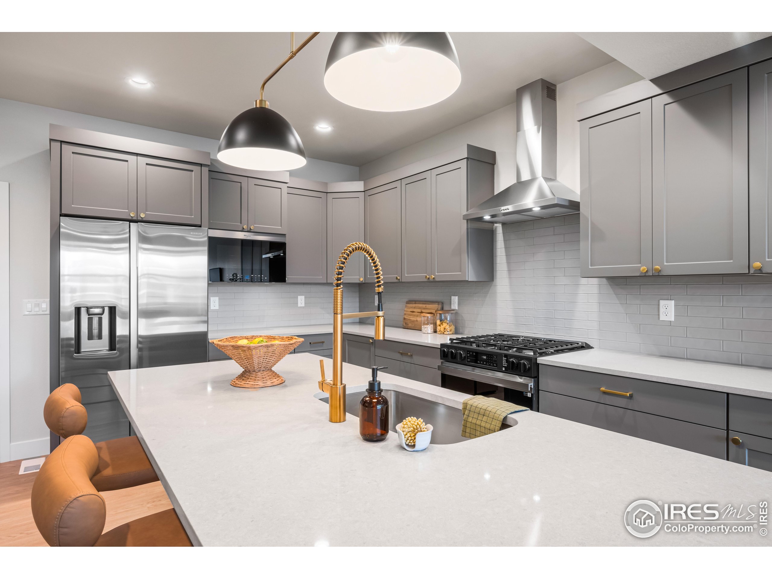 648 Greenspire Dr V-6