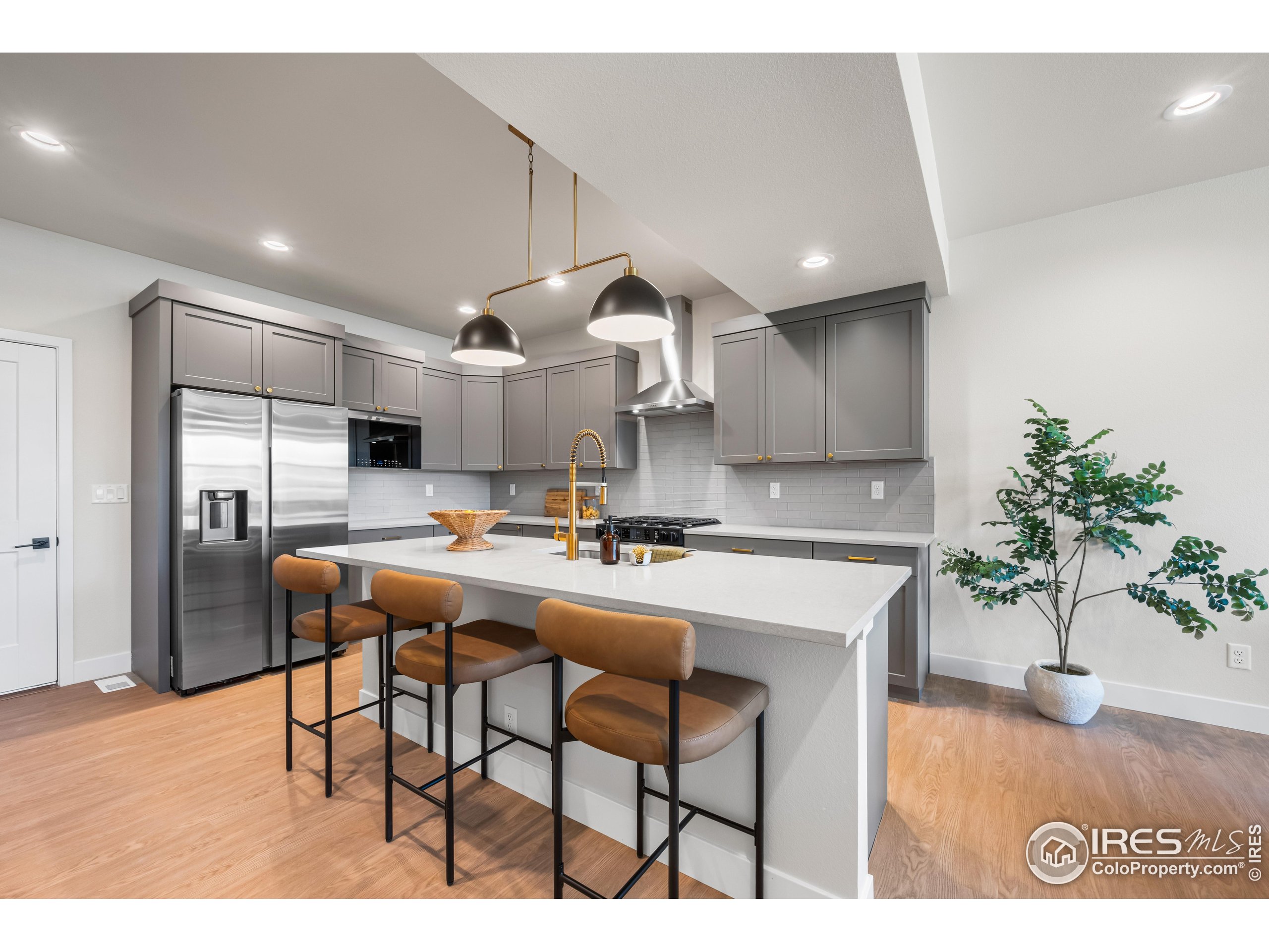 648 Greenspire Dr V-6