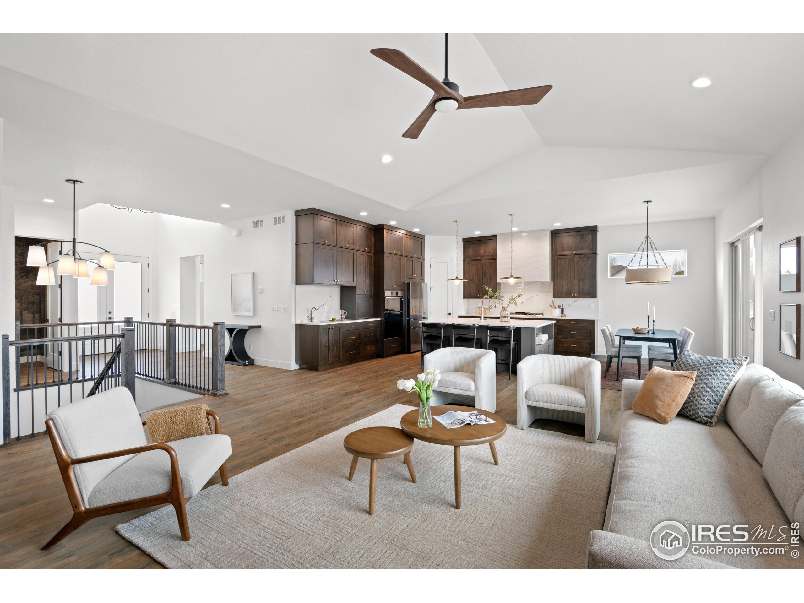 145 Boxwood Dr