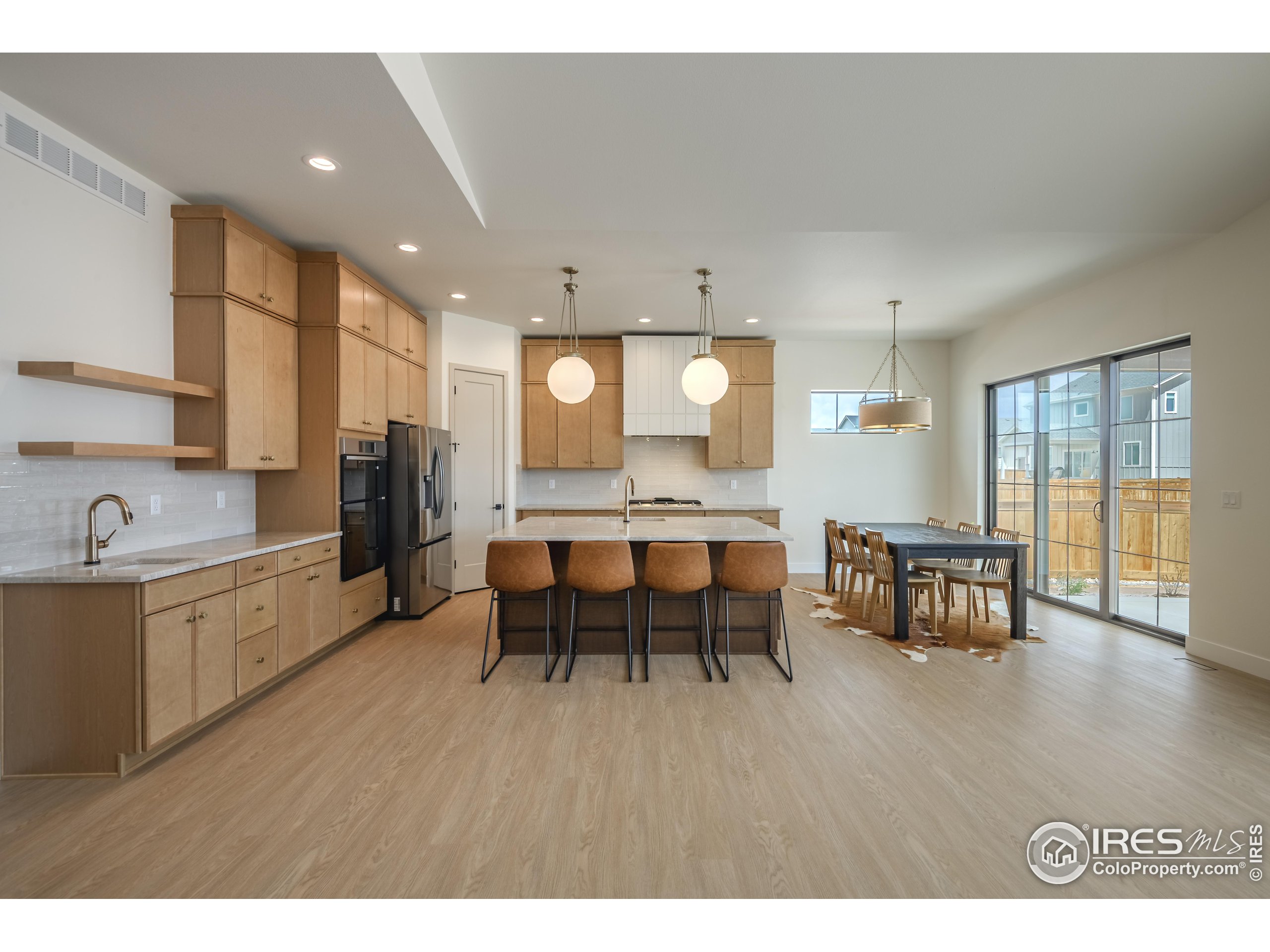 165 Boxwood Dr