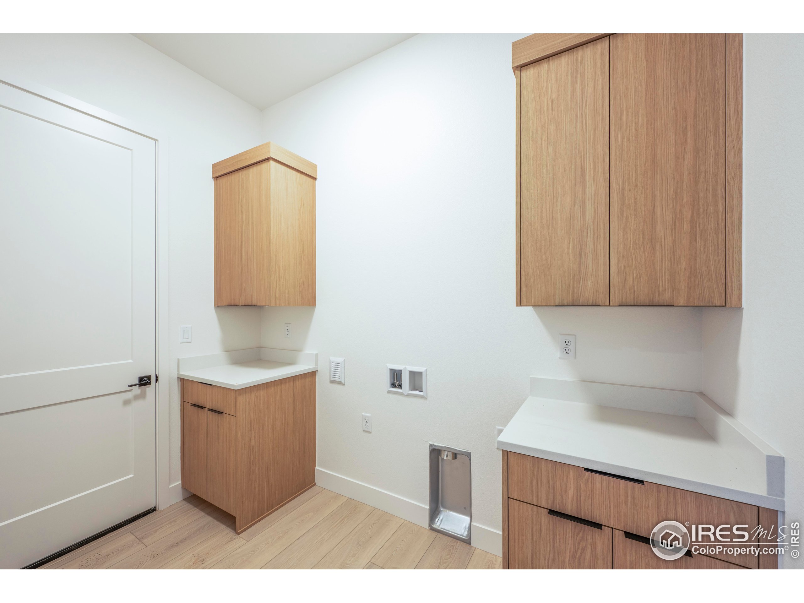 125 Boxwood Dr