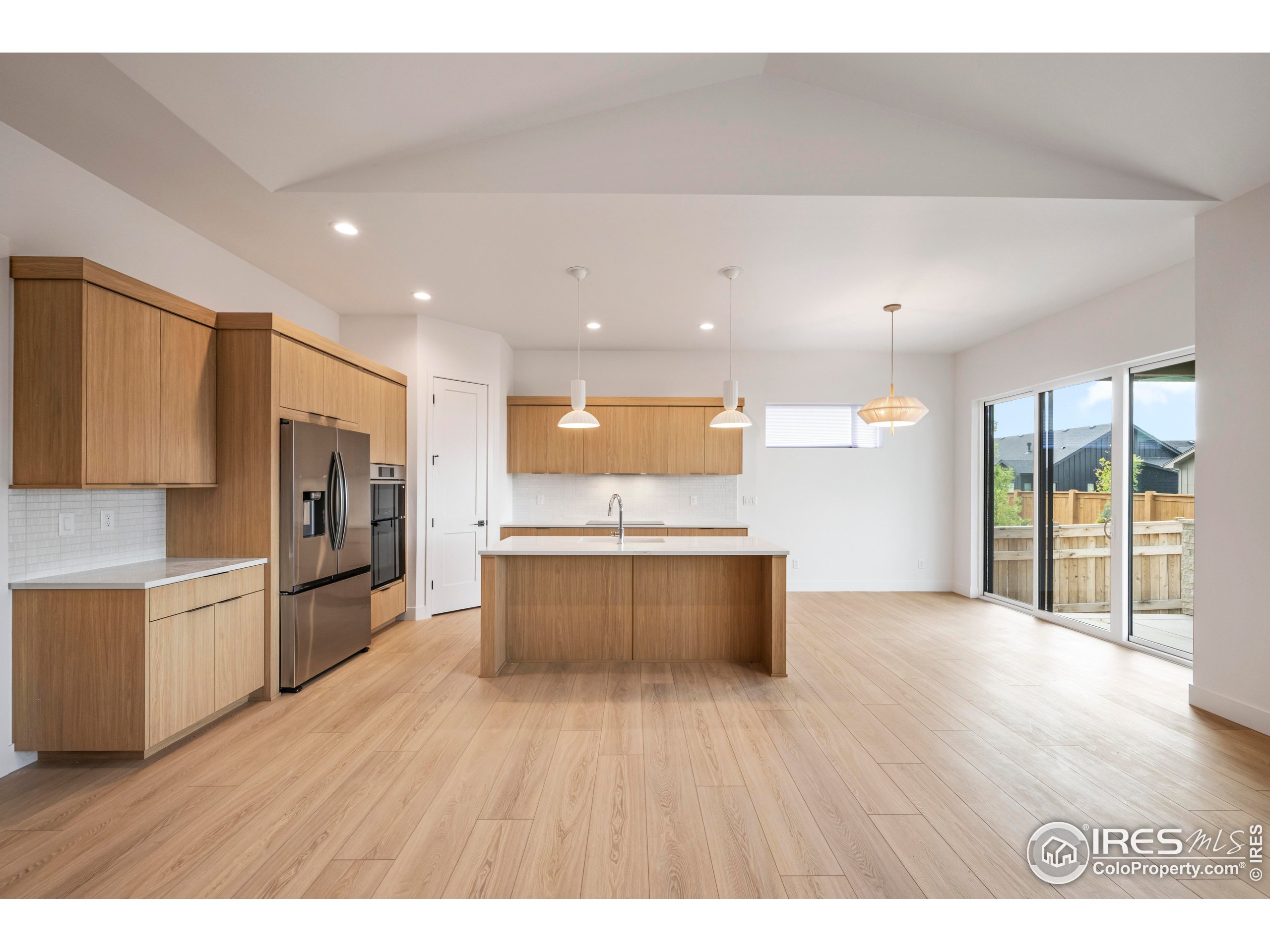 125 Boxwood Dr