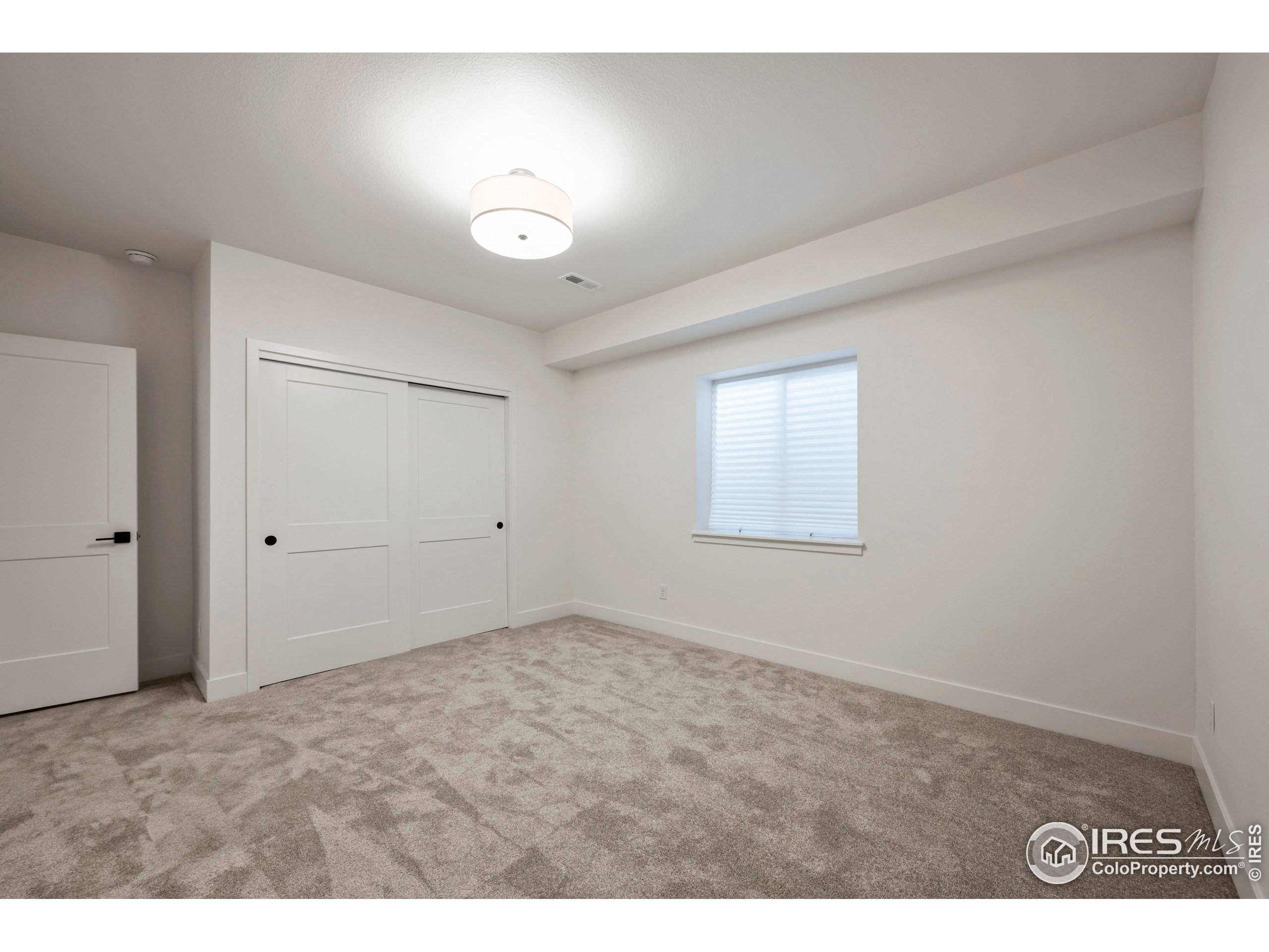 125 Boxwood Dr