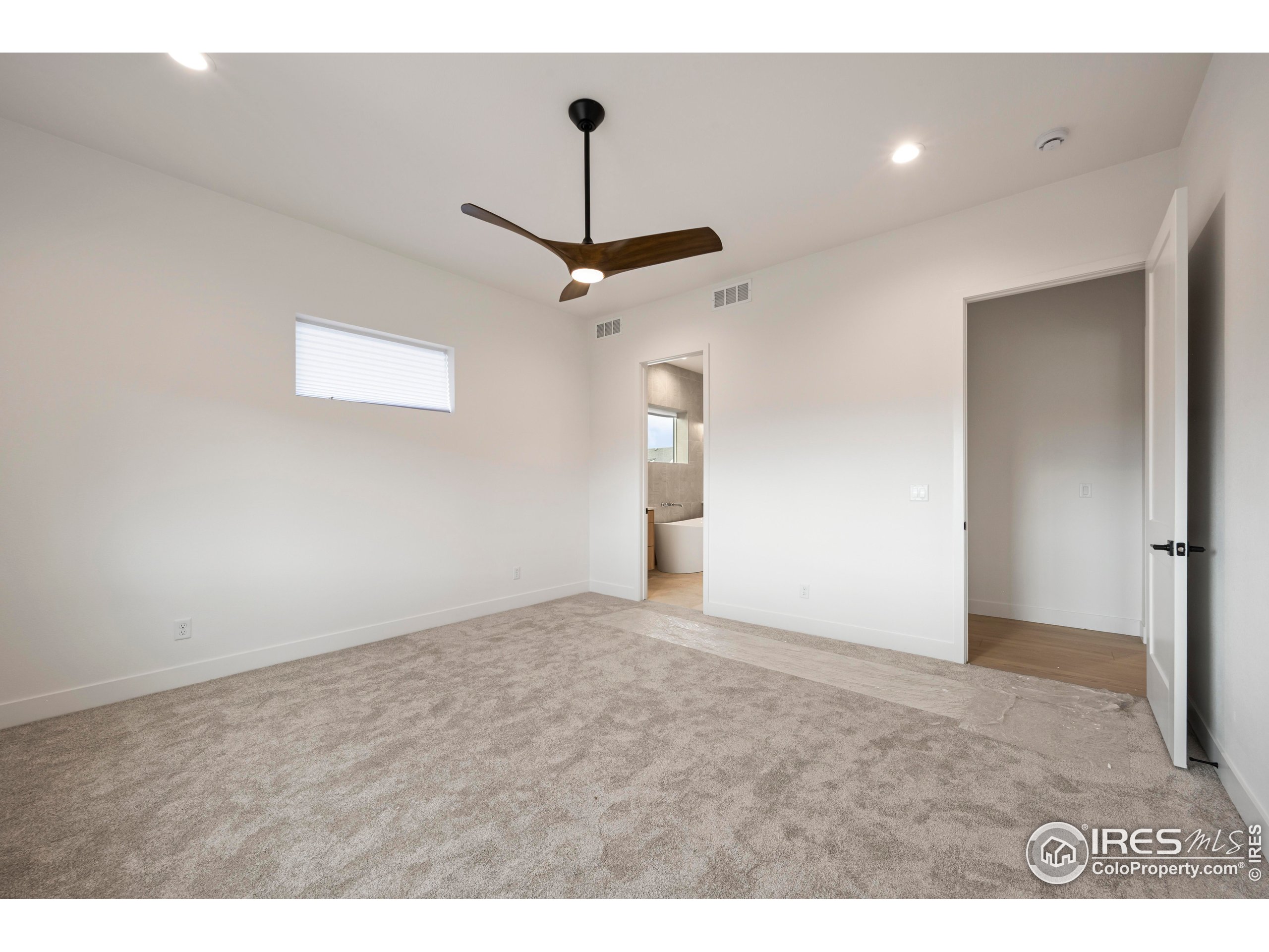 125 Boxwood Dr