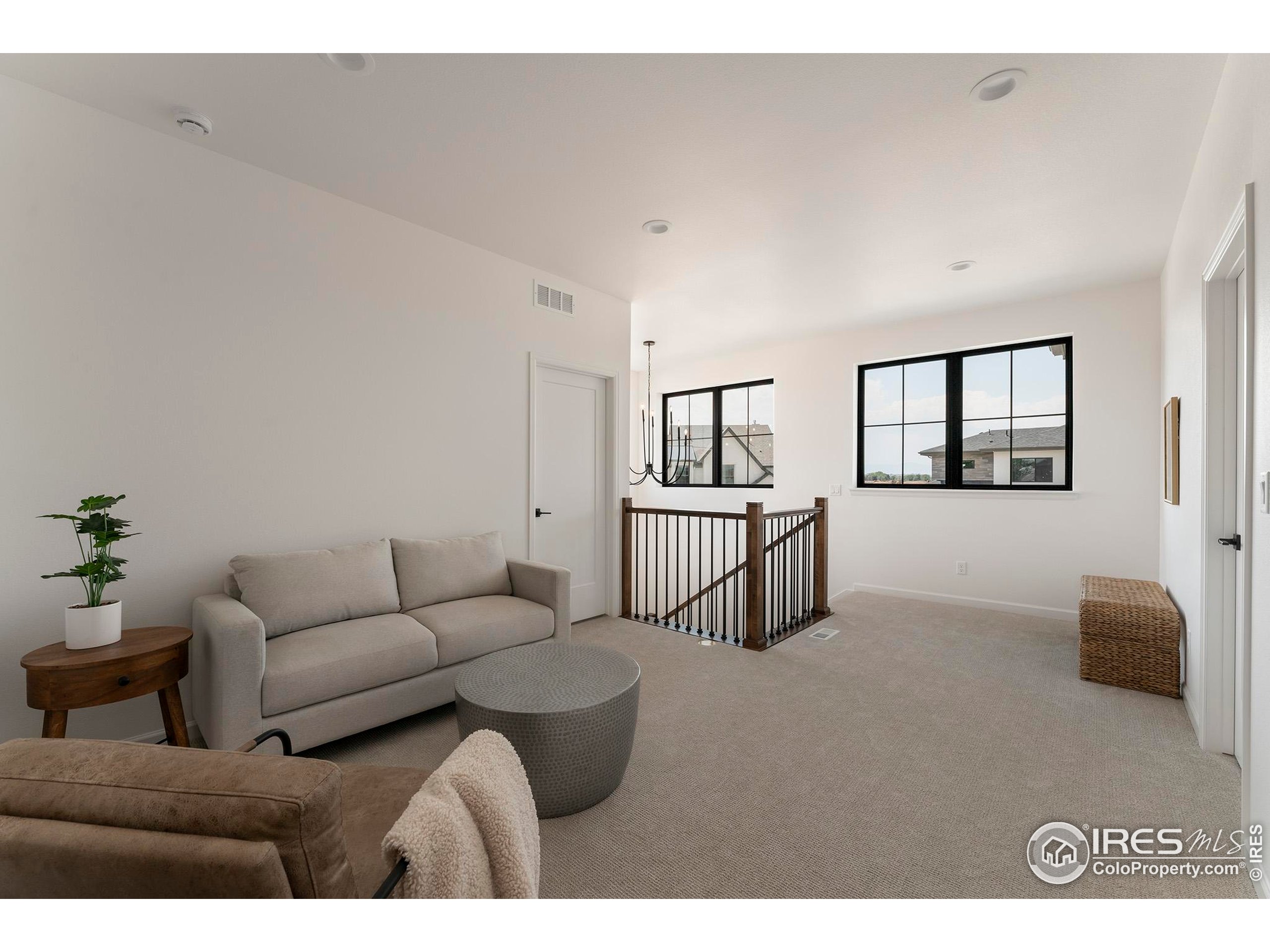 741 Clydesdale Dr