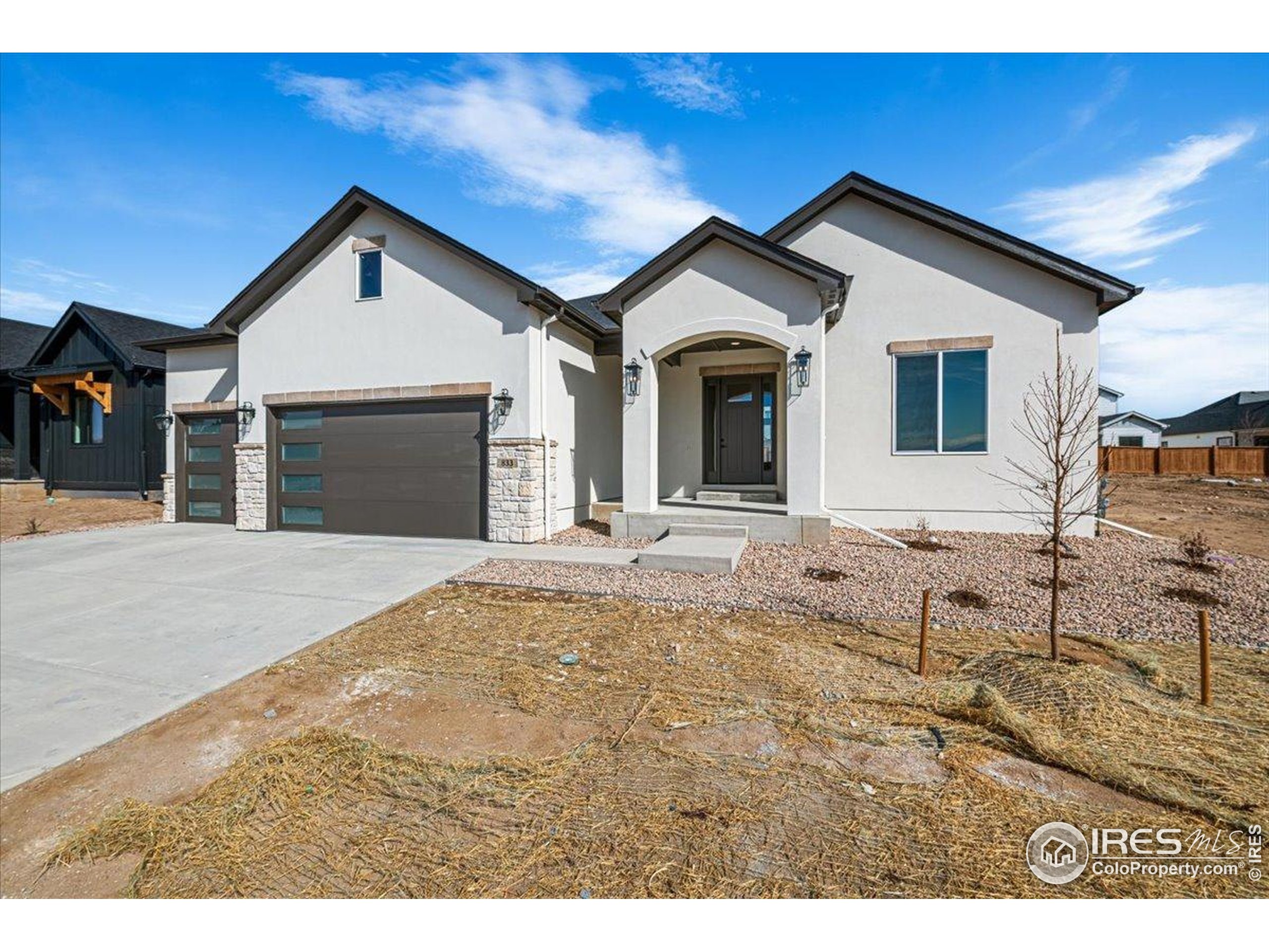 194 Boxwood Dr