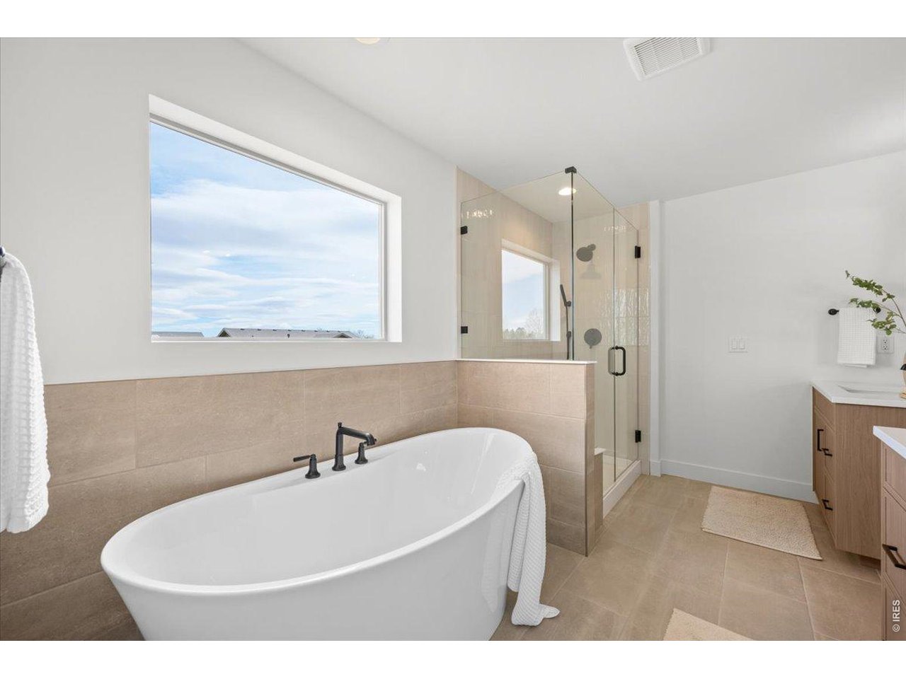 825 Doubleleaf Dr