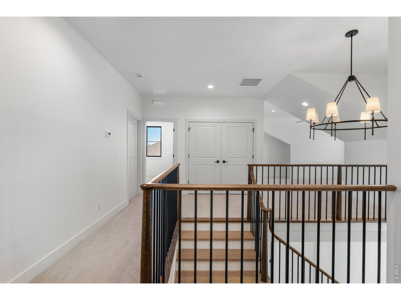 832 Clydesdale Ln