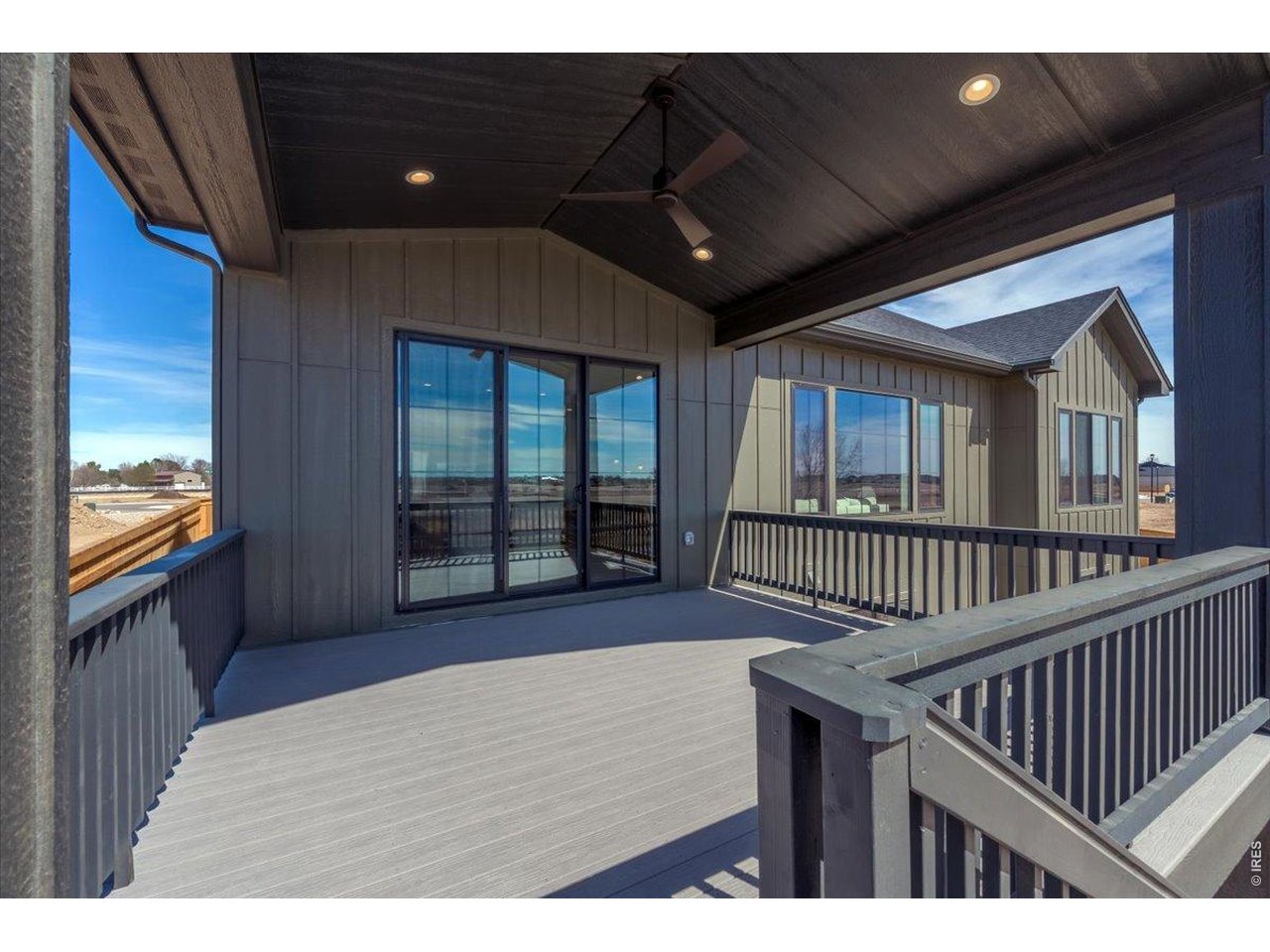 8 Blue Fortune Ct