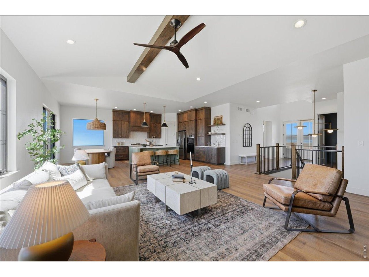 8 Blue Fortune Ct