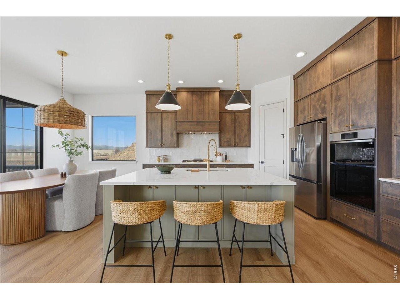 8 Blue Fortune Ct