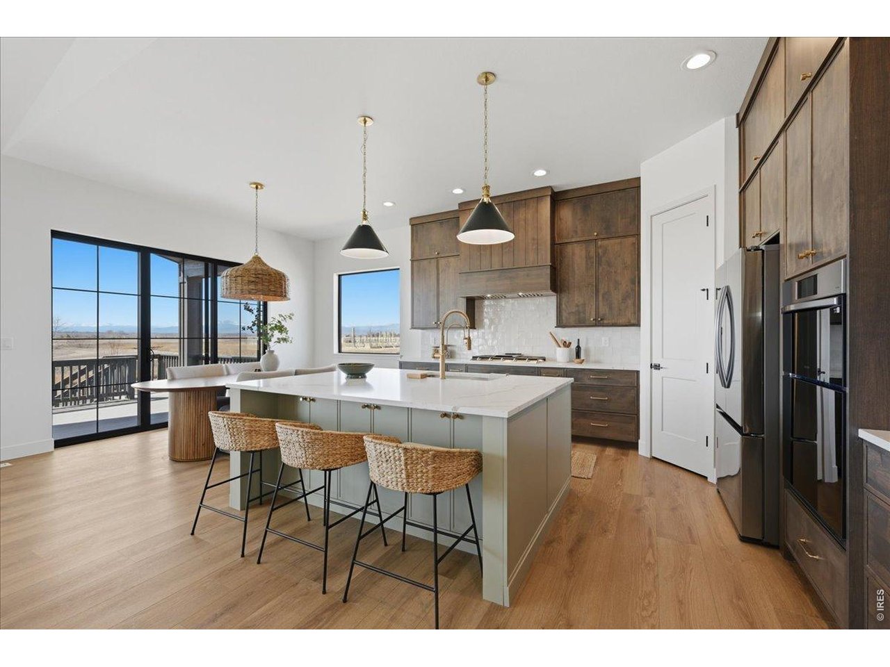 8 Blue Fortune Ct