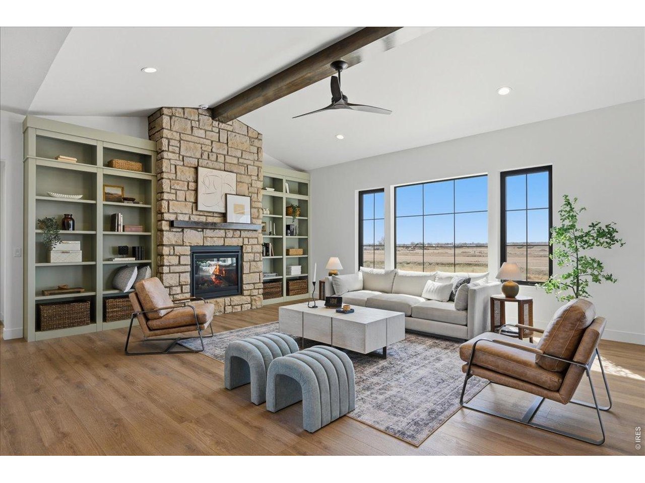 8 Blue Fortune Ct