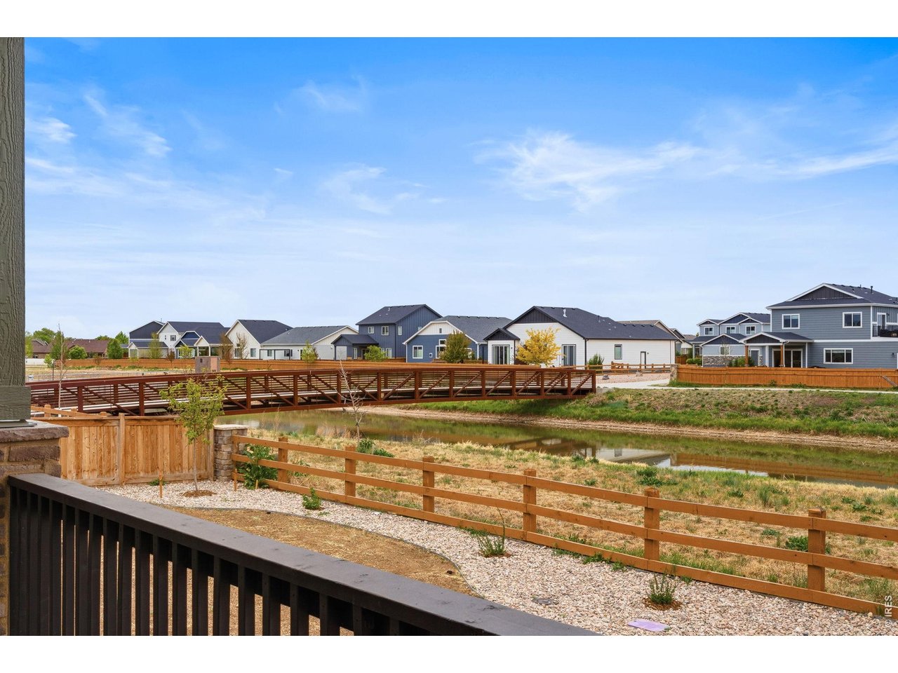 155 Boxwood Dr