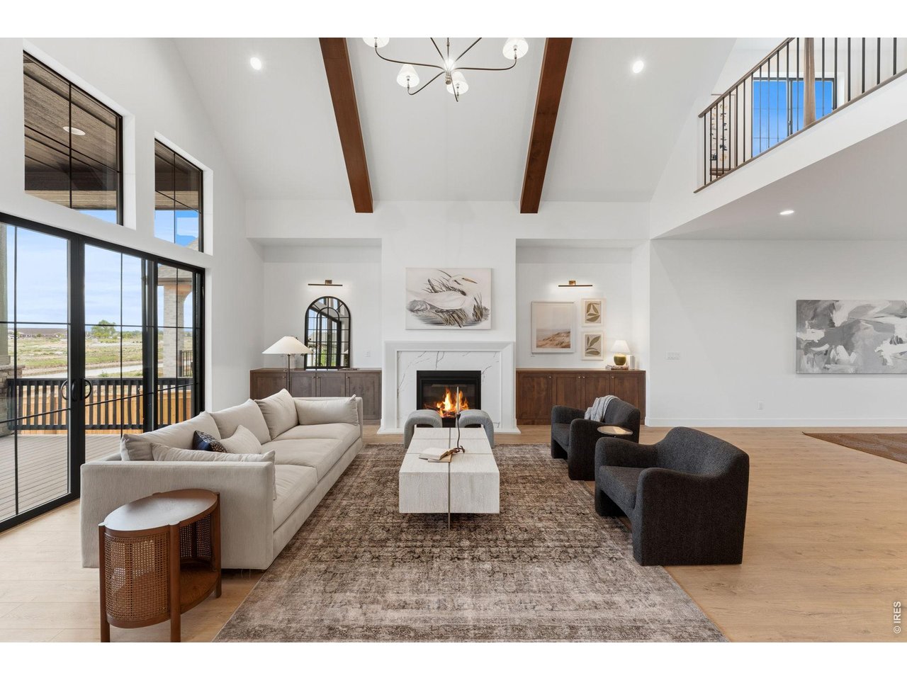 155 Boxwood Dr