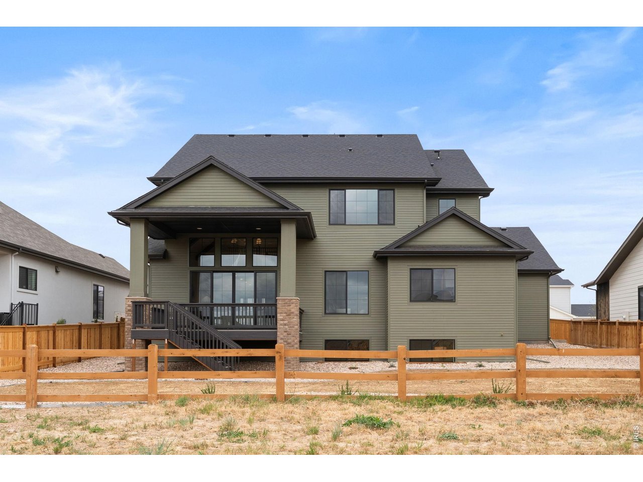 155 Boxwood Dr