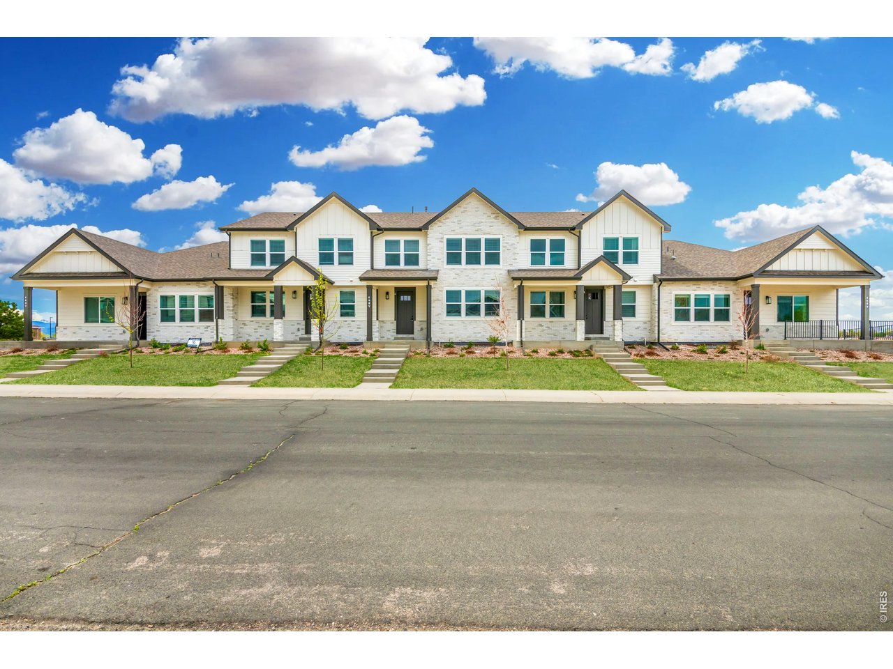 648 Greenspire Dr V-6