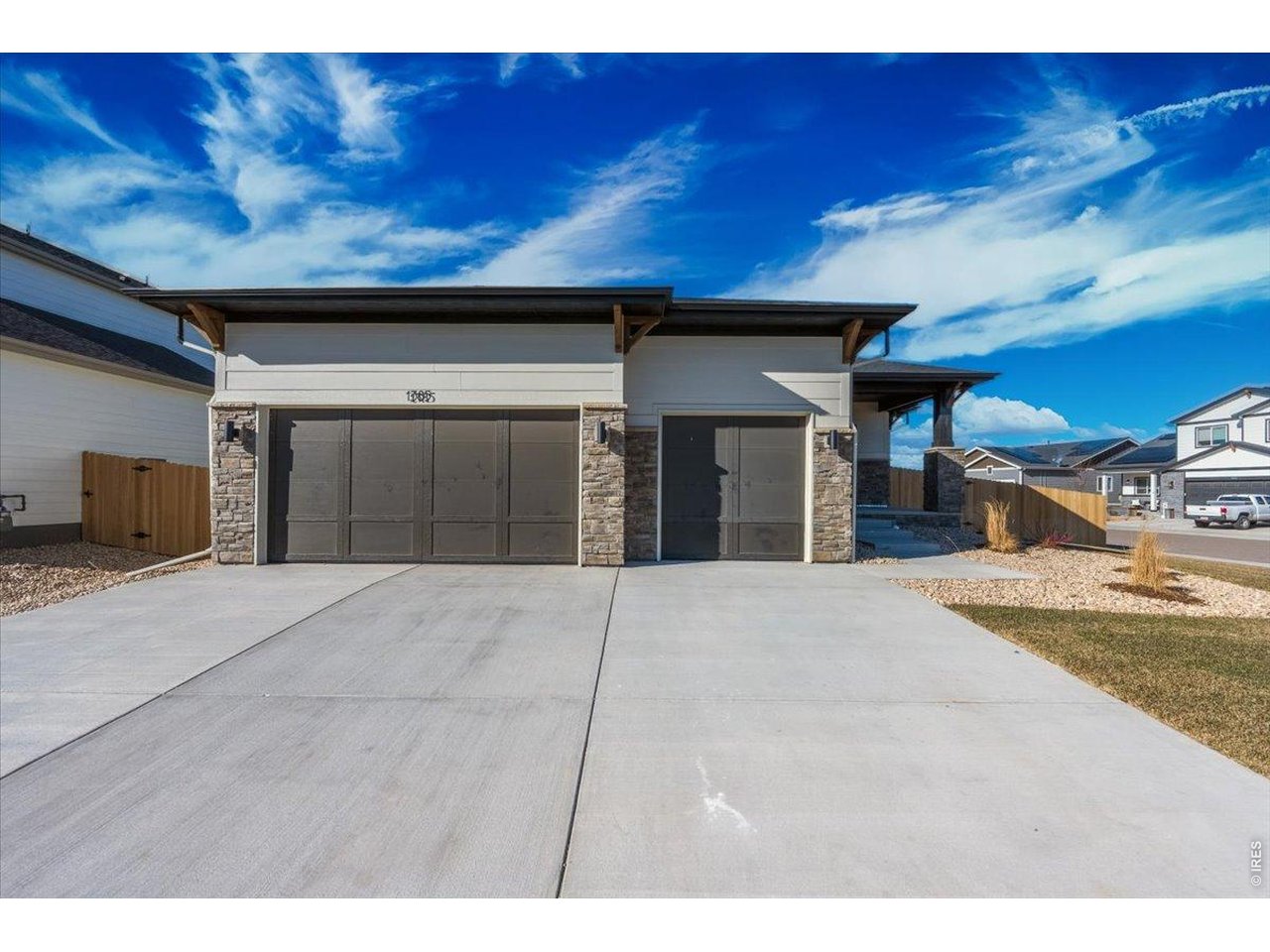864 Doubleleaf Dr