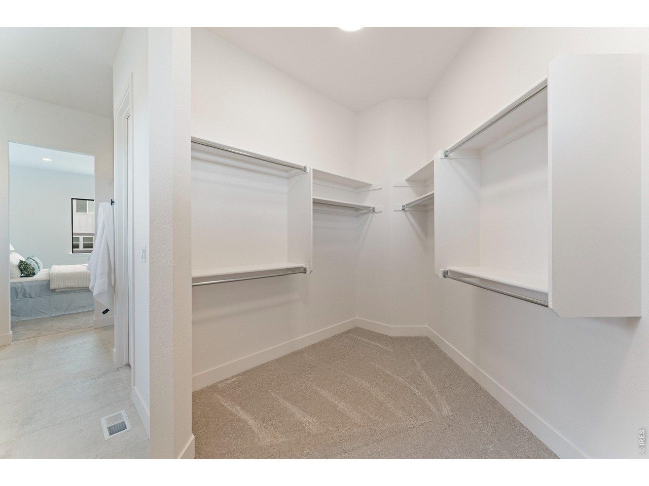 864 Doubleleaf Dr
