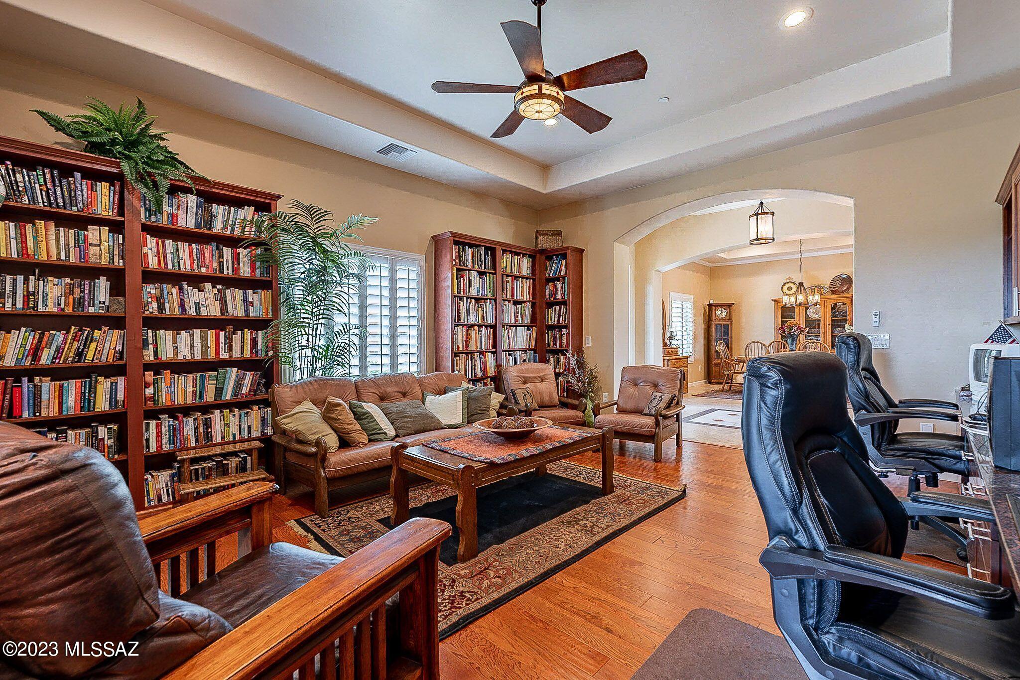 1575 N Fern Cliffs Court