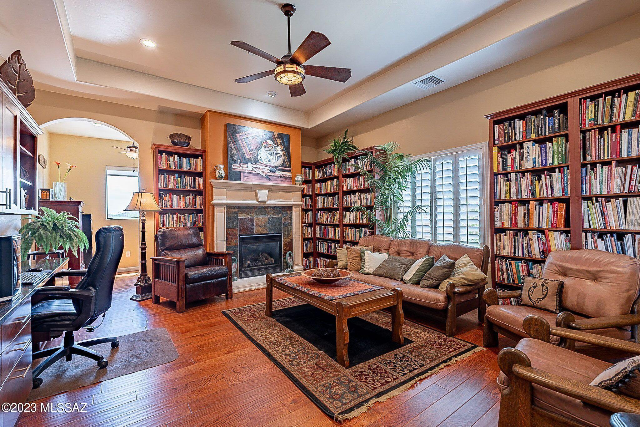 1575 N Fern Cliffs Court