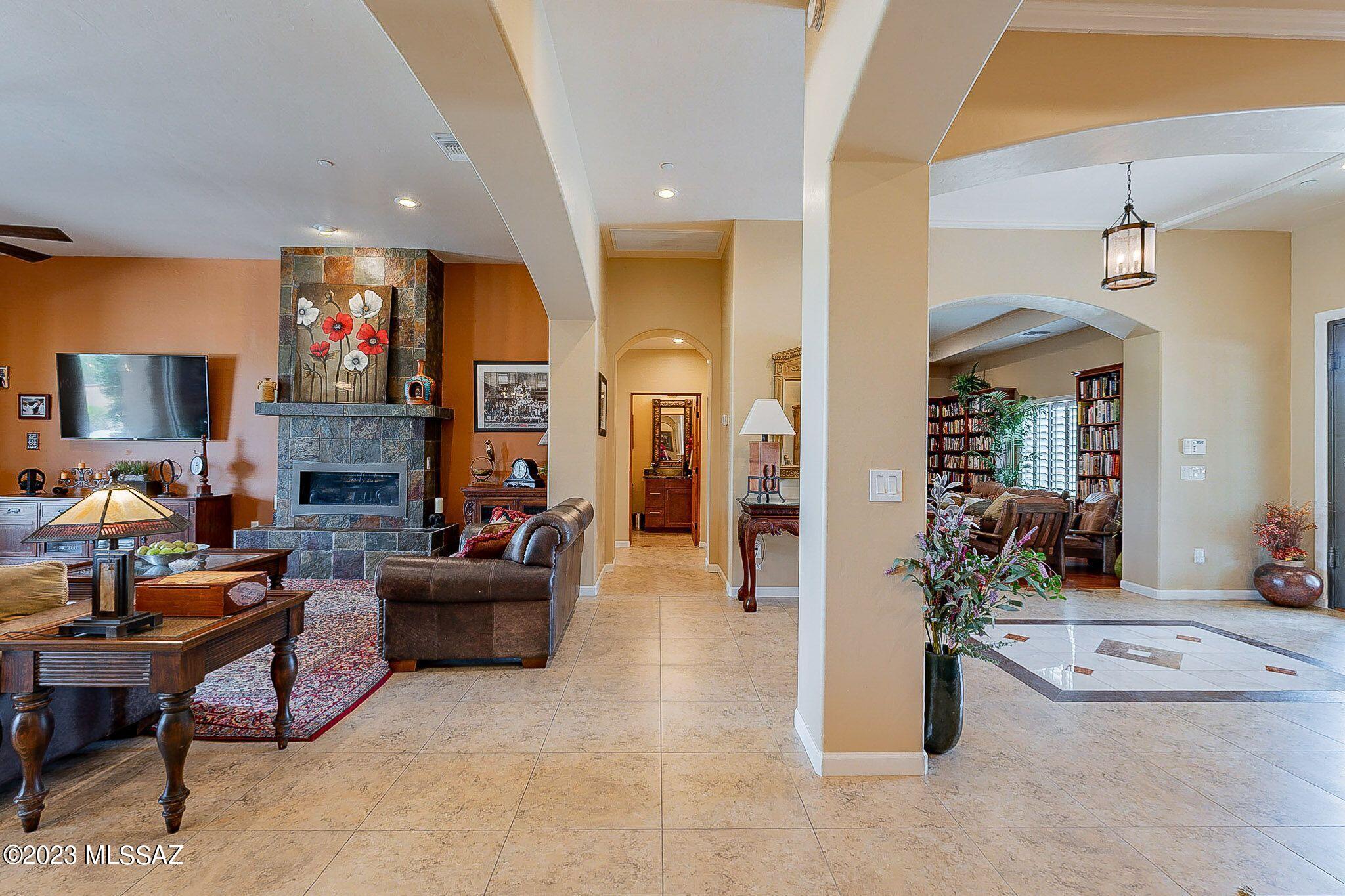 1575 N Fern Cliffs Court