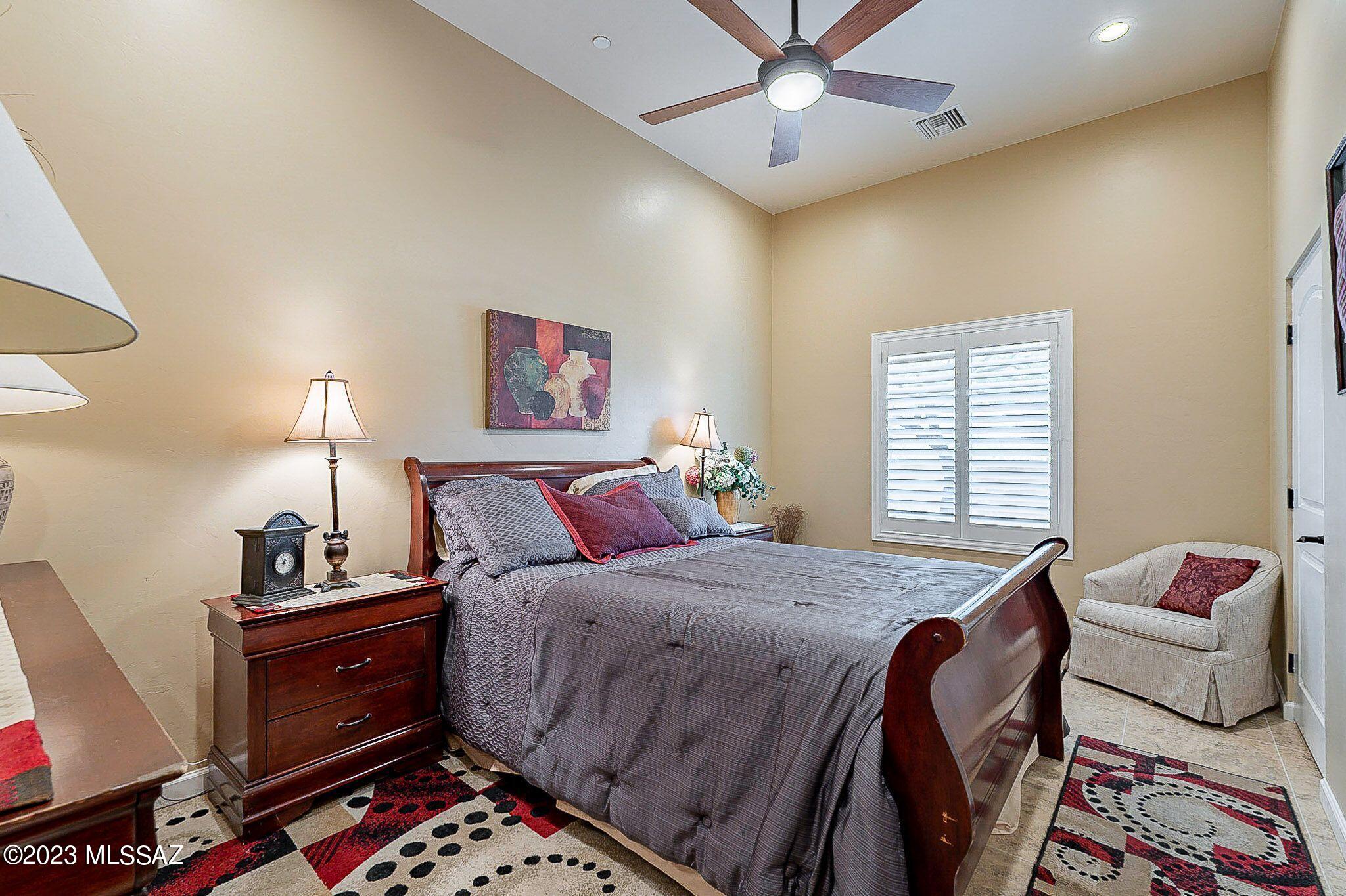 1575 N Fern Cliffs Court