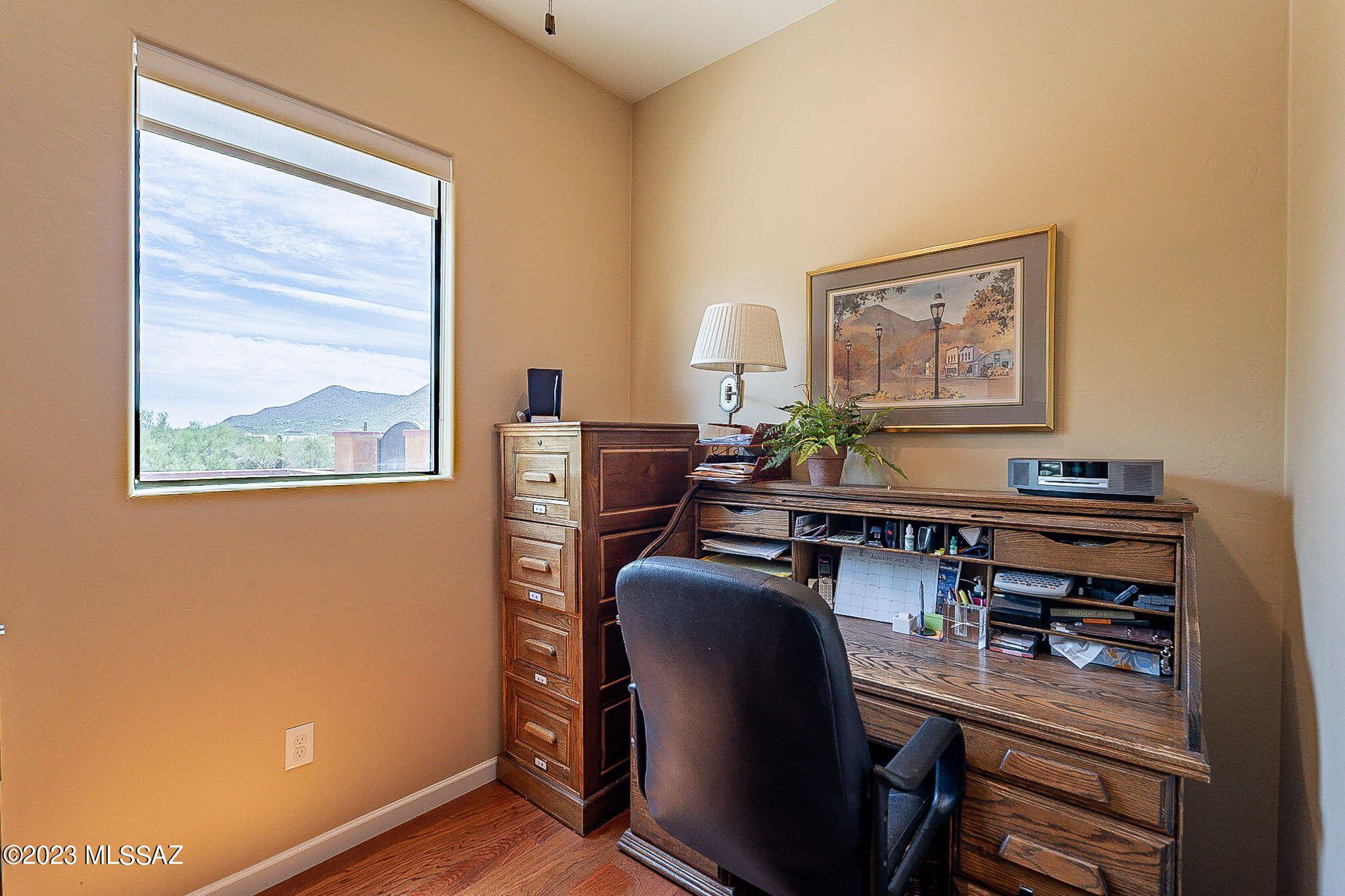 1575 N Fern Cliffs Court