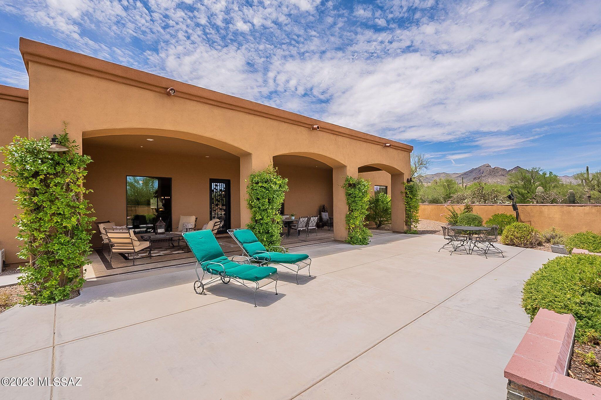 1575 N Fern Cliffs Court