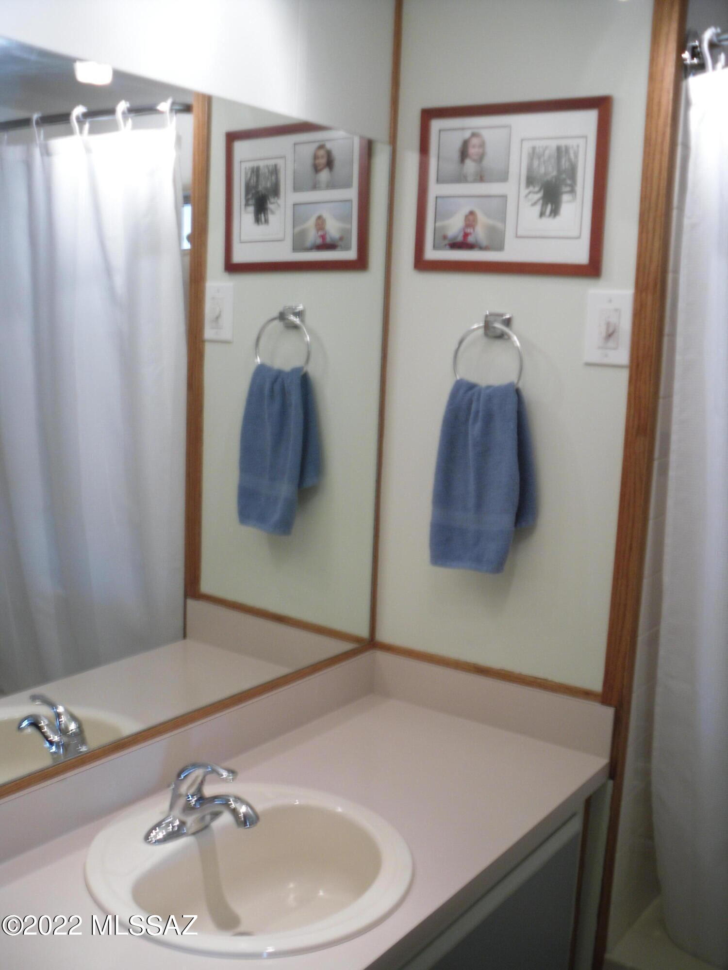 5548 W Flying M Street