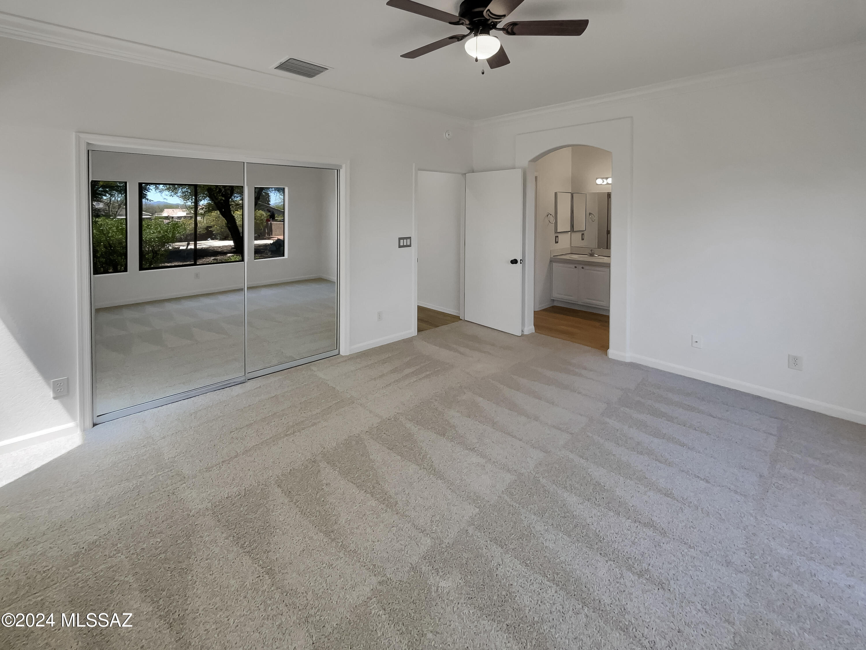 2324 Avenida Del Petalo