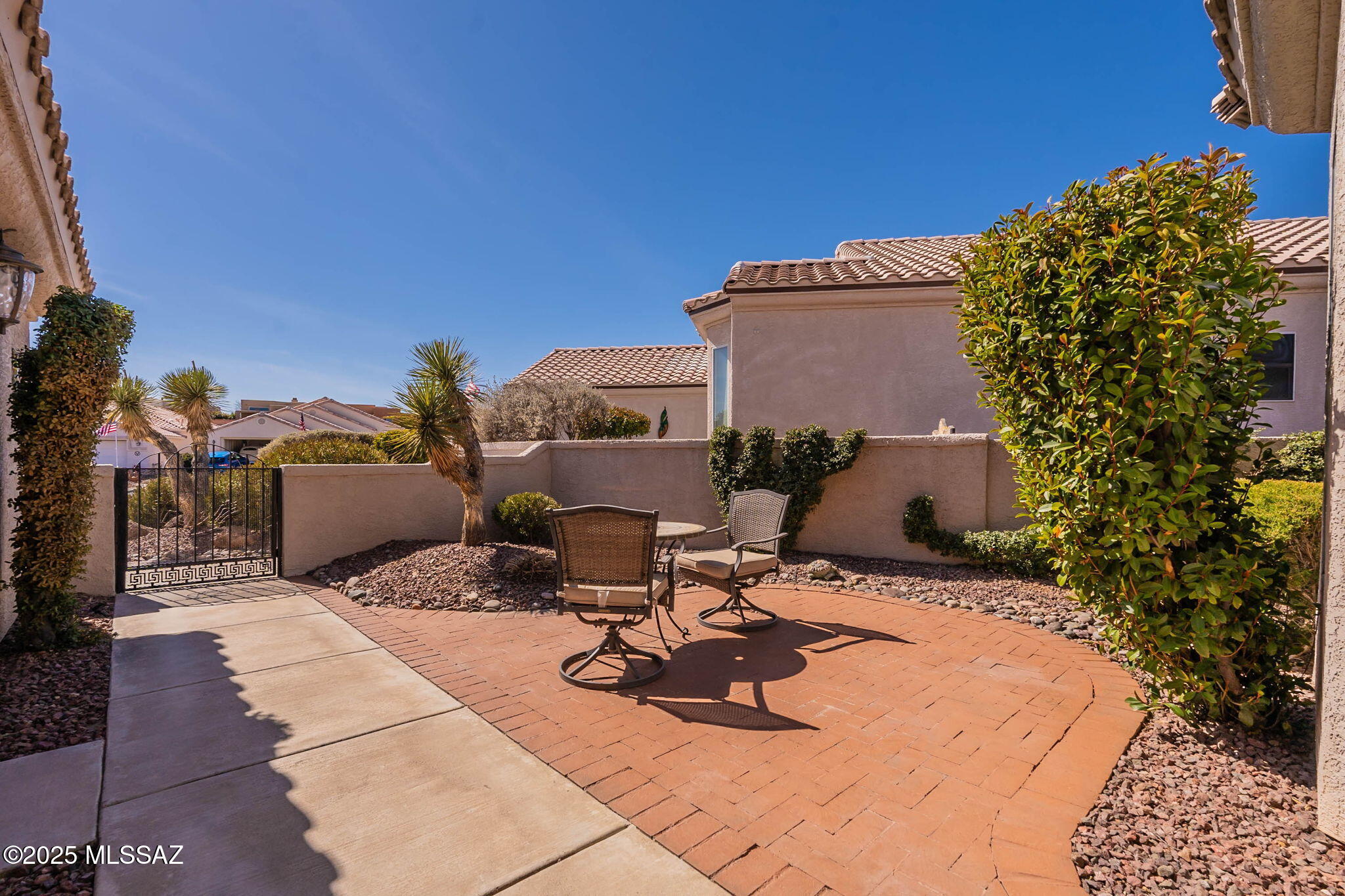 374 W Continental Vista Place