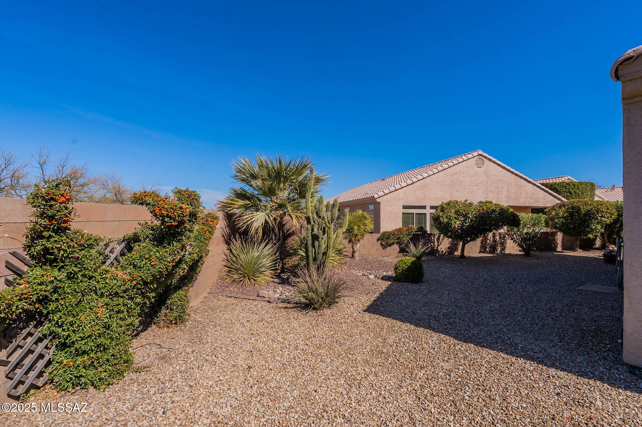 374 W Continental Vista Place