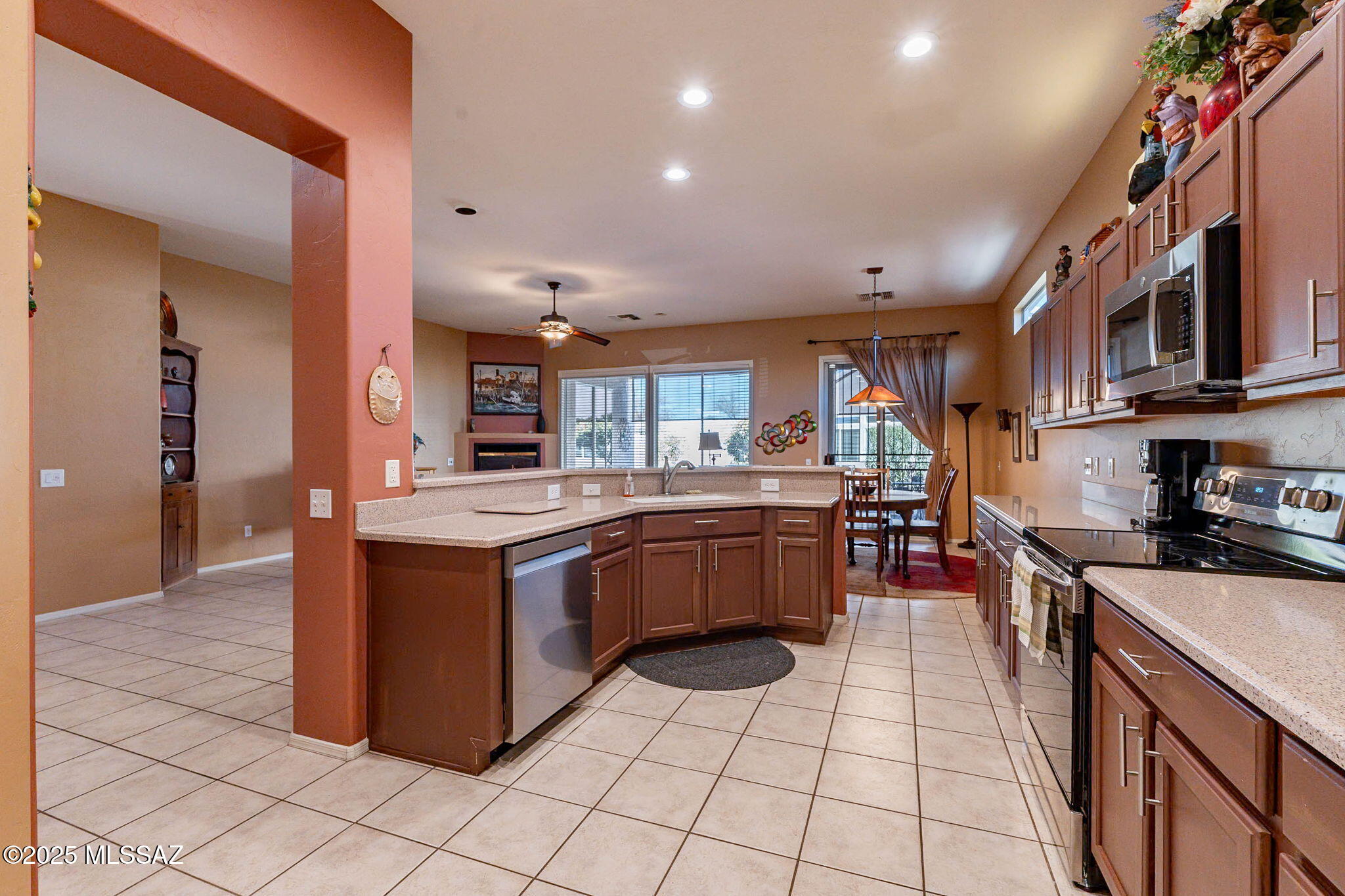 374 W Continental Vista Place