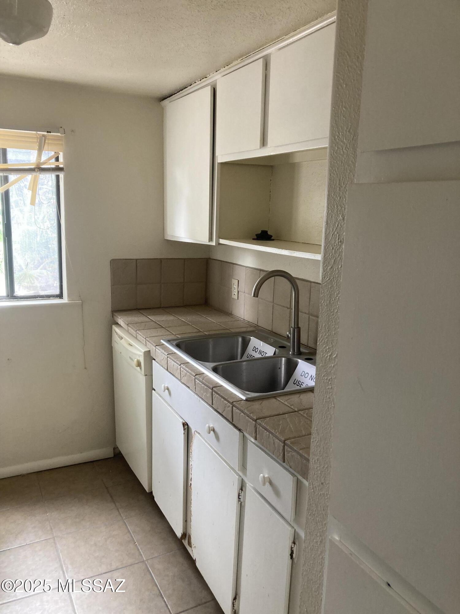 1620 N Wilmot Road F223