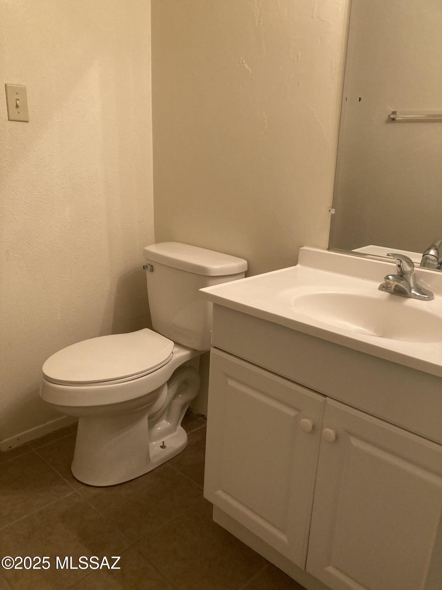 1620 N Wilmot Road F223