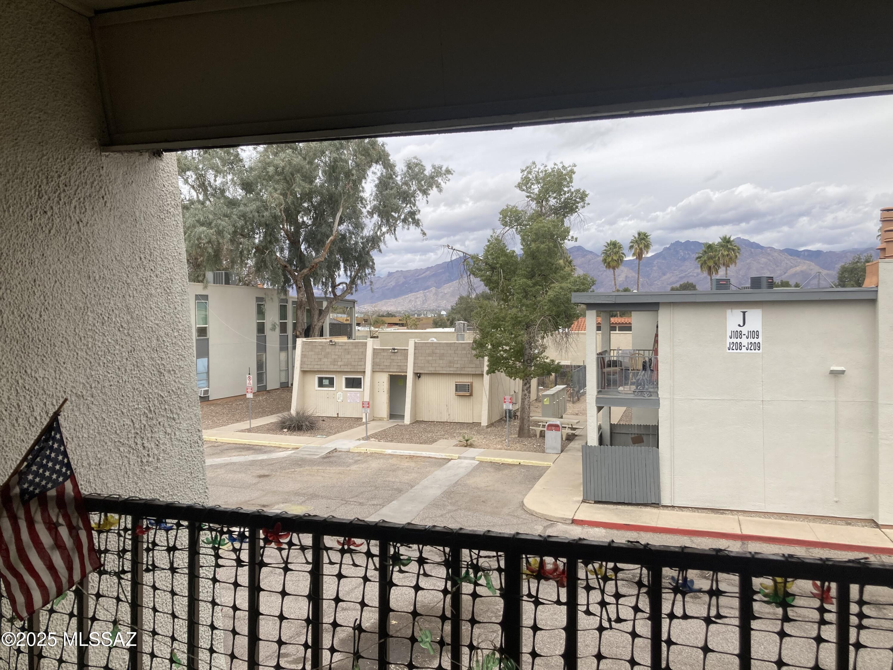 1620 N Wilmot Road F223