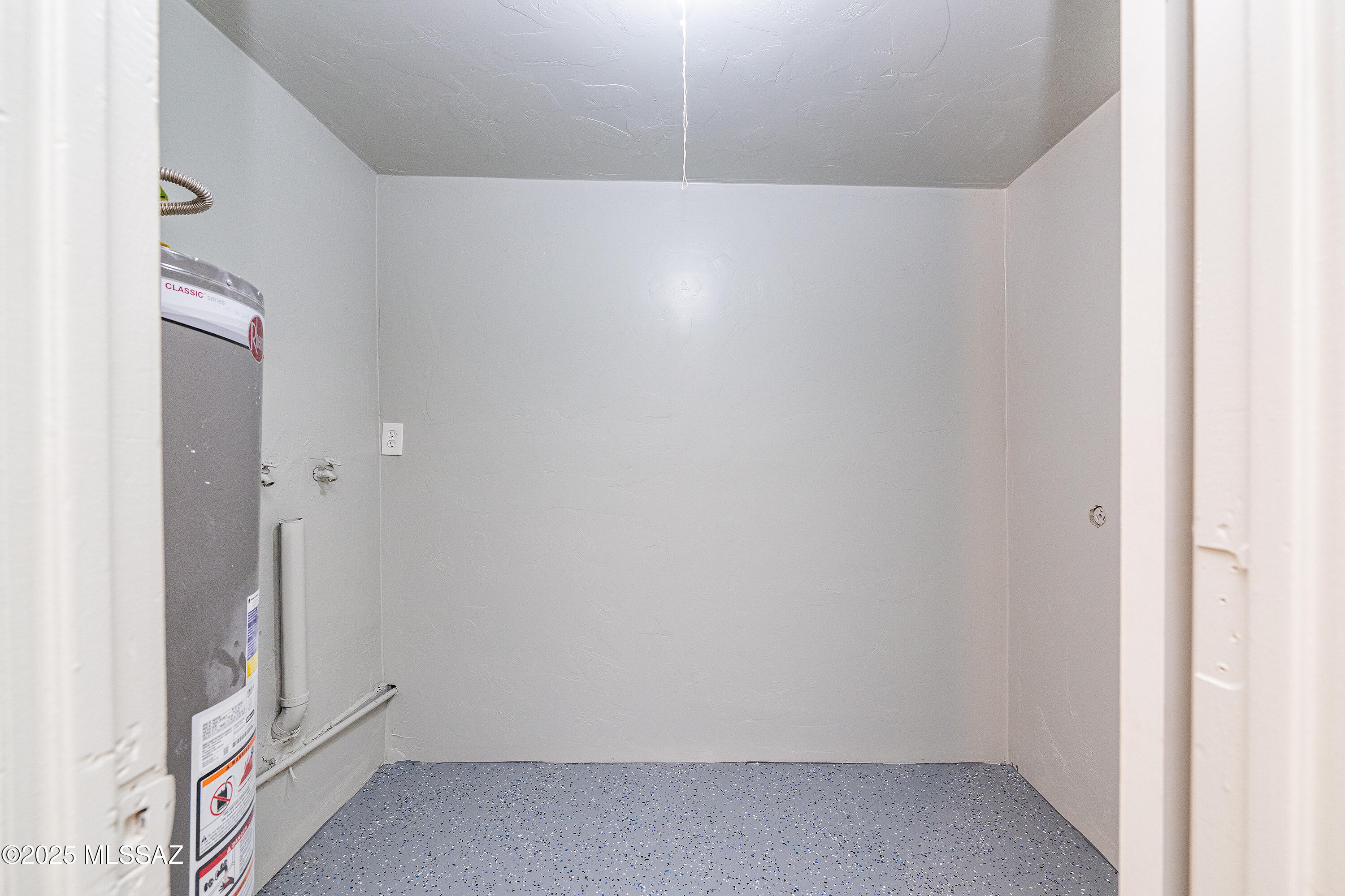 2338 E Parkside Drive