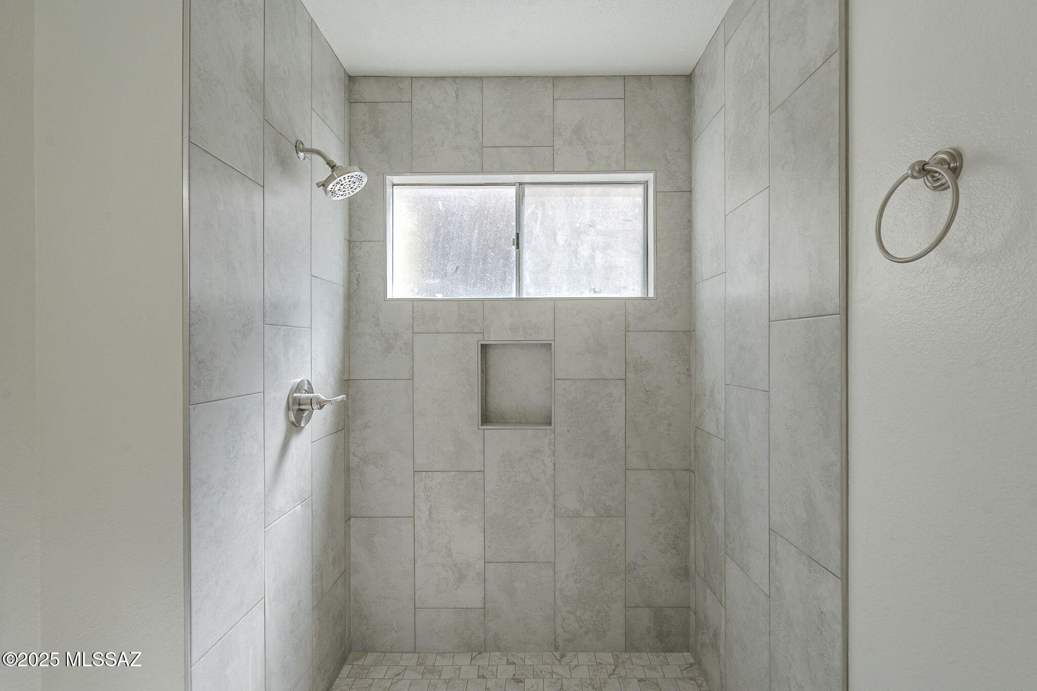 2762 W cattail Place