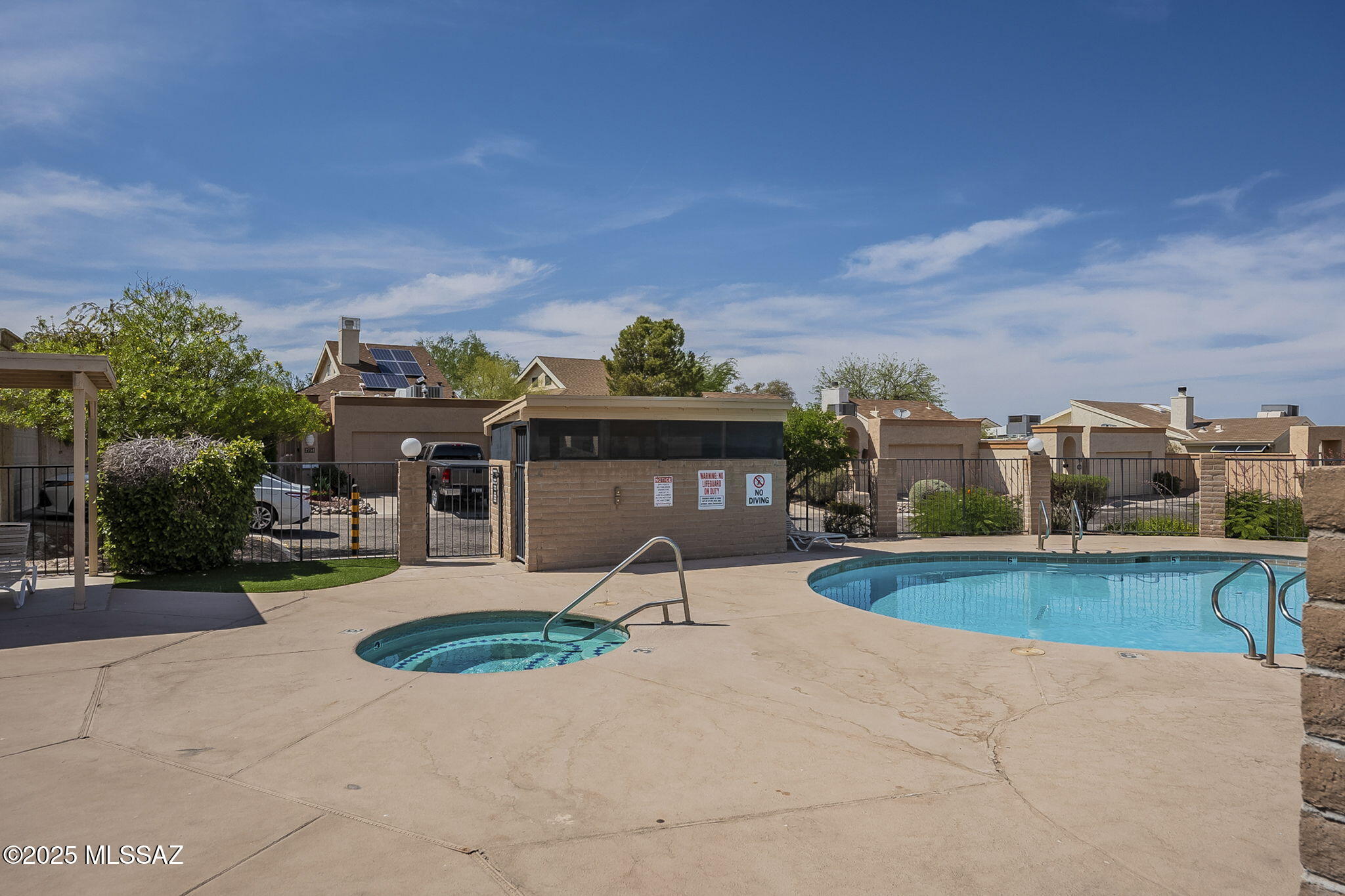 2762 W cattail Place