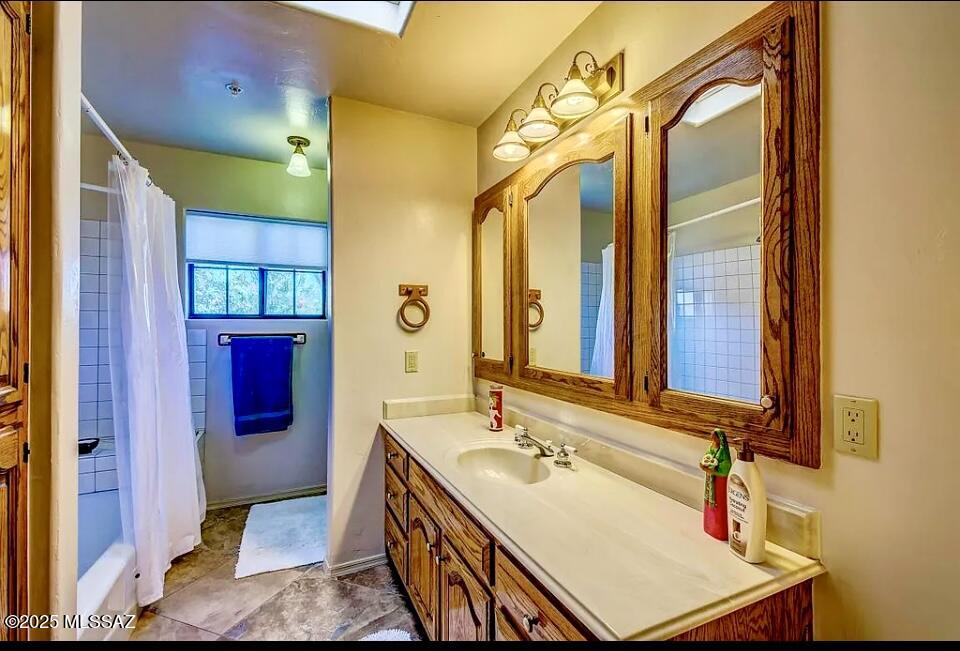 1020 W Orange Grove Road