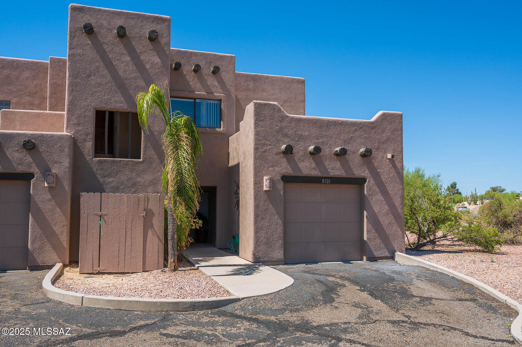 8101 N Tucson National Place Unit: 18