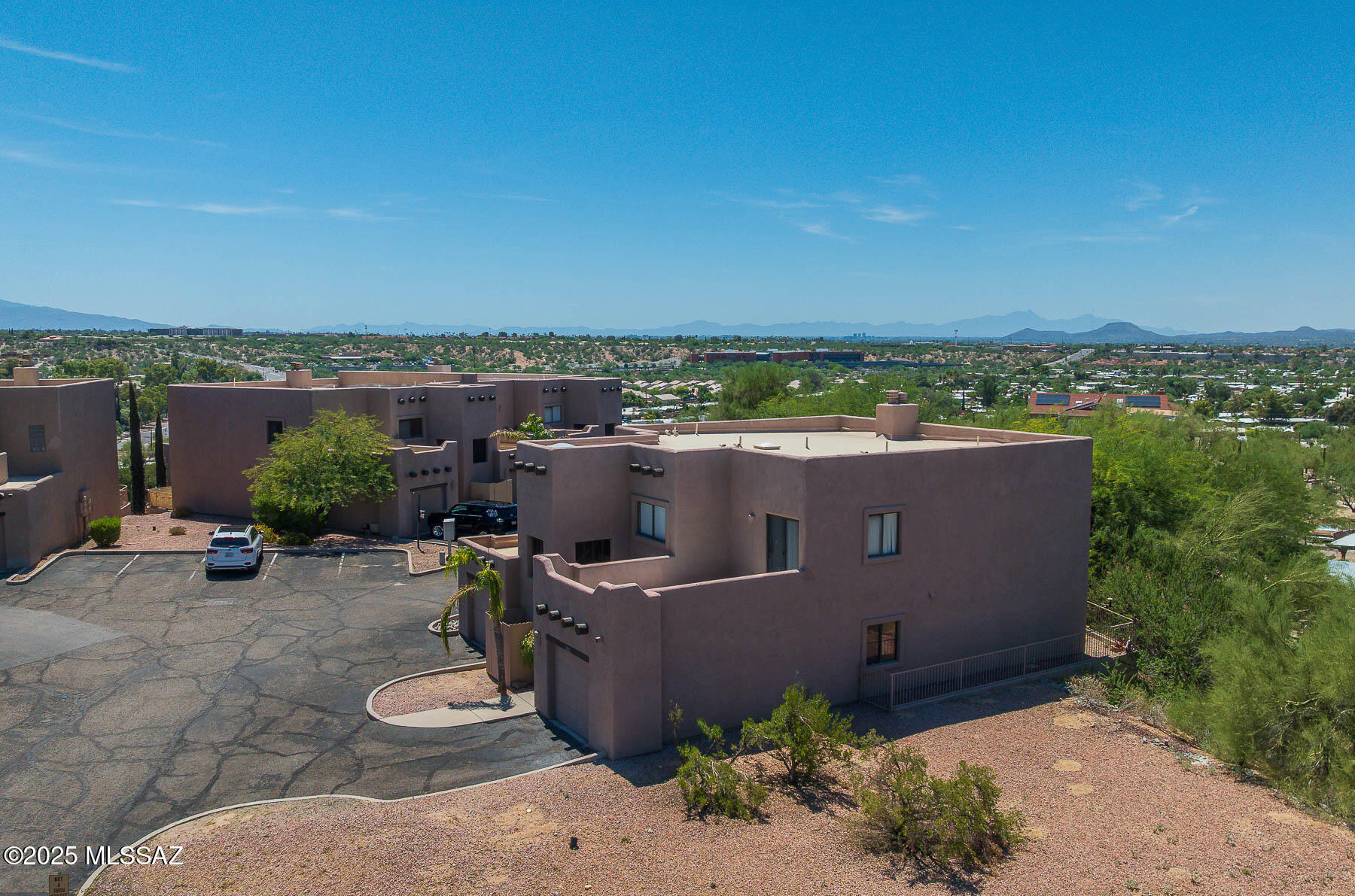 8101 N Tucson National Place Unit: 18