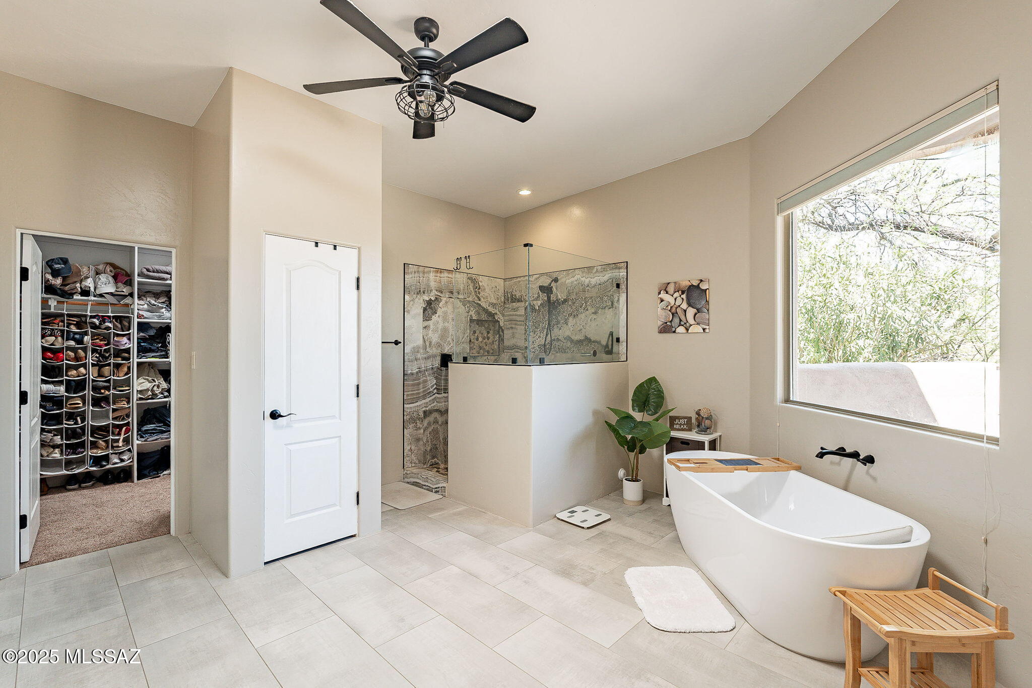 9840 E Vermillion Place