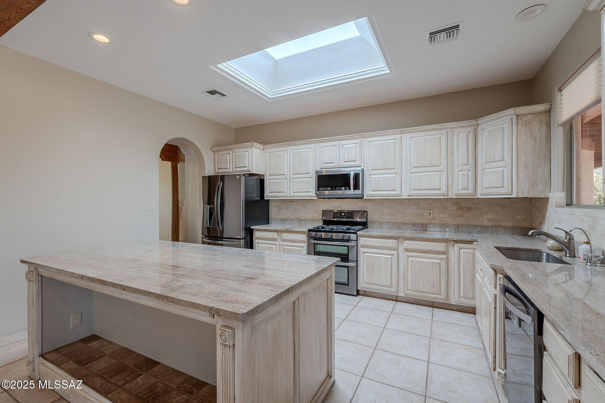 9840 E Vermillion Place