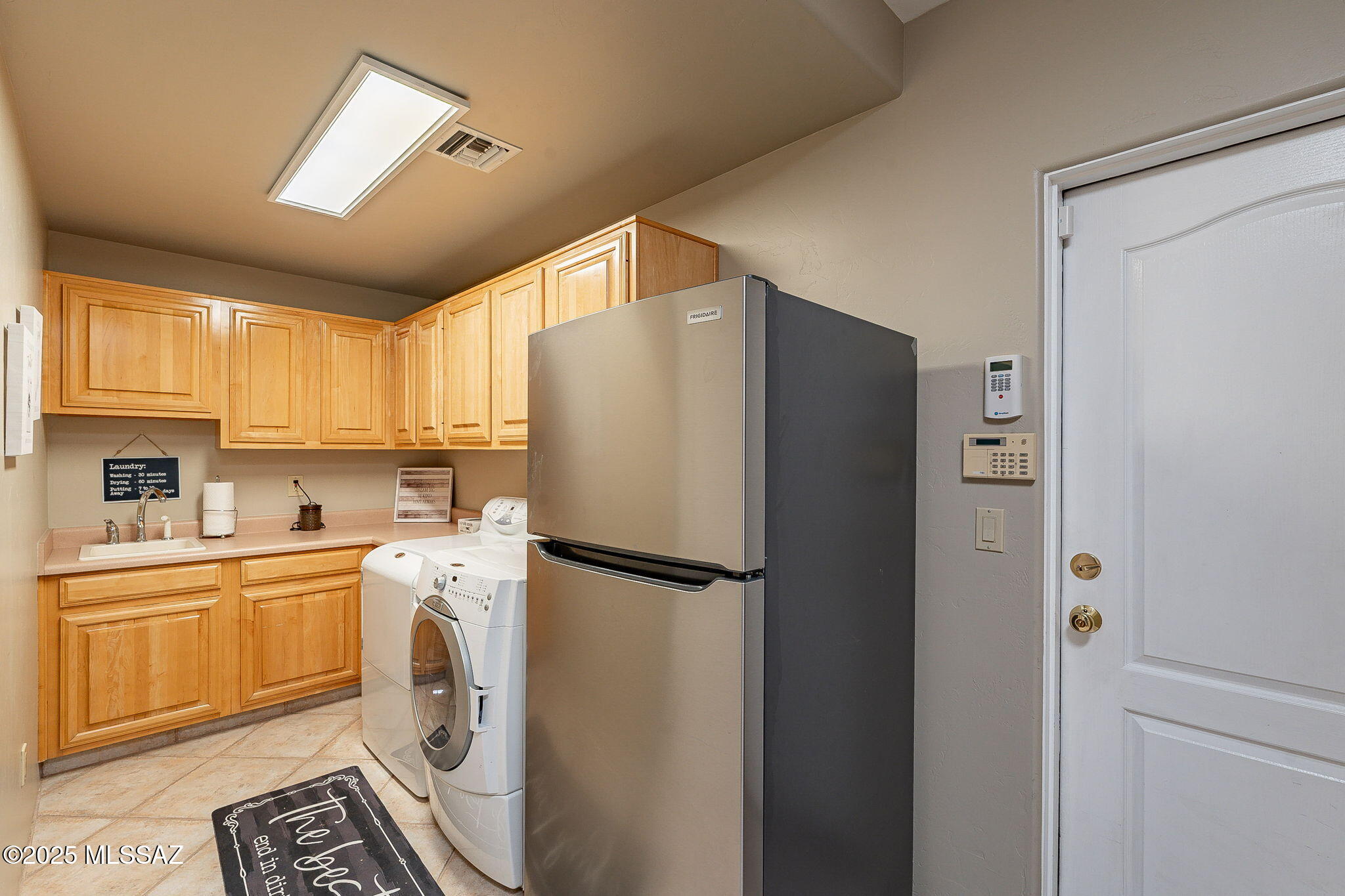 9840 E Vermillion Place